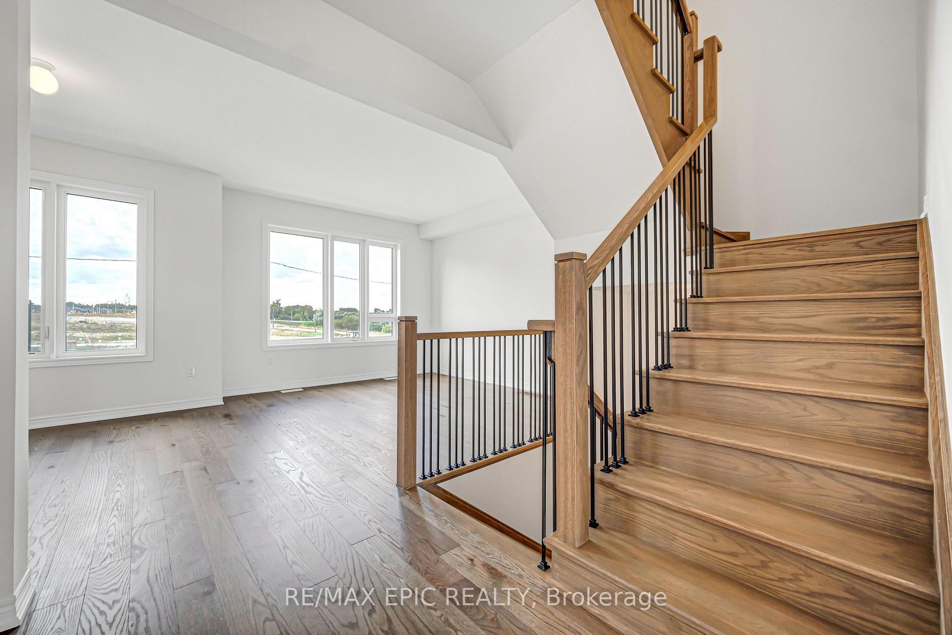 Photo 11 of 179 Vine Cliff Boulevard, Markham, Victoria Manor-Jennings Gate — HOMEH