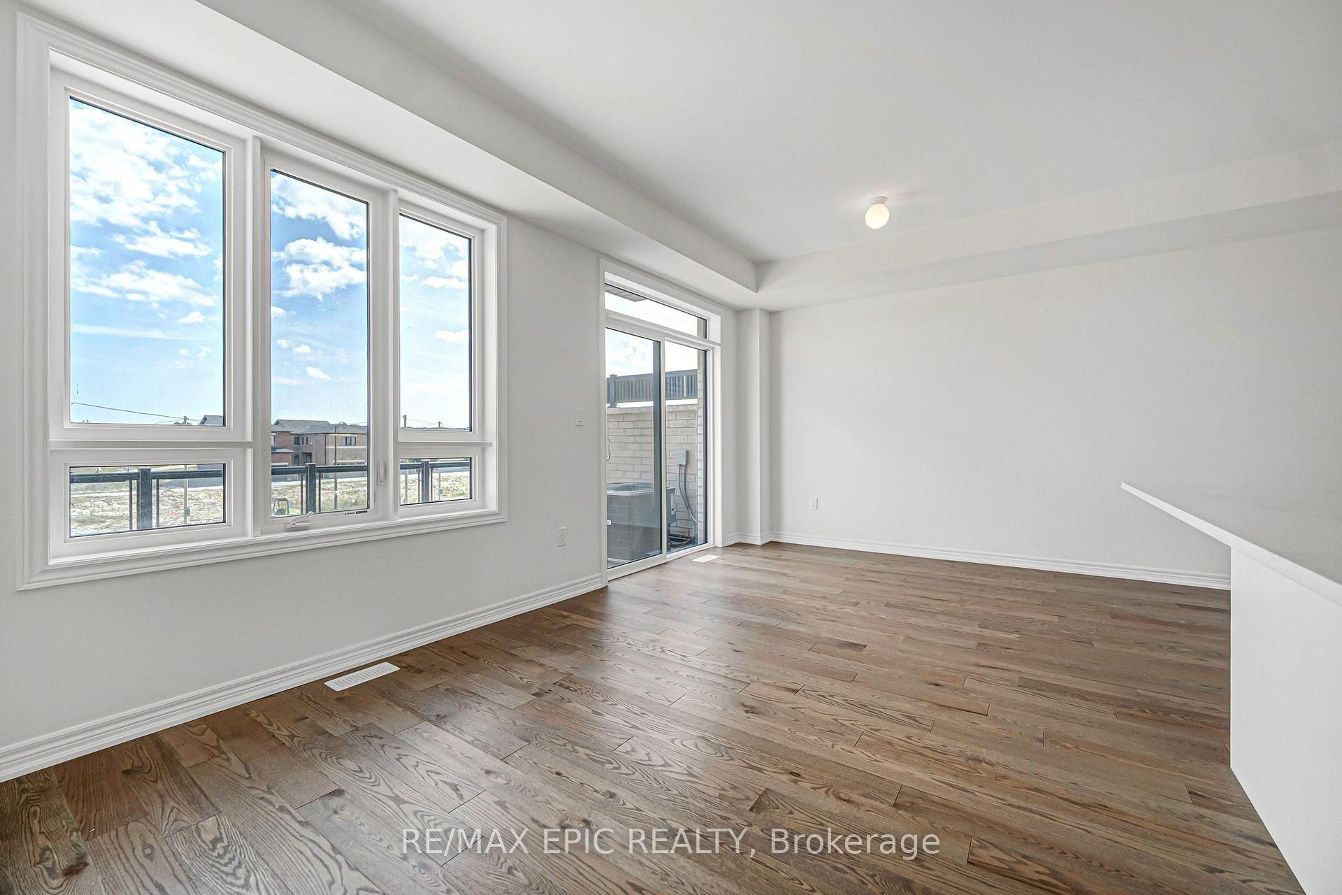 Photo 20 of 179 Vine Cliff Boulevard, Markham, Victoria Manor-Jennings Gate — HOMEH