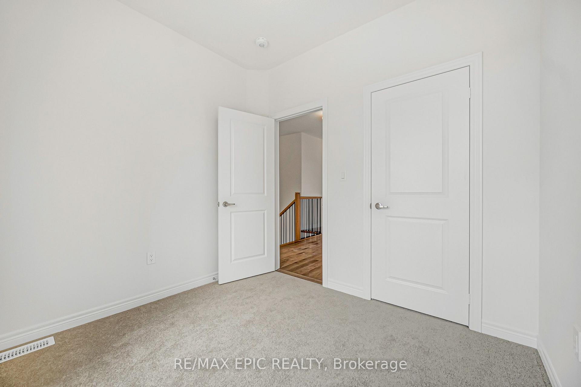 Photo 39 of 179 Vine Cliff Boulevard, Markham, Victoria Manor-Jennings Gate — HOMEH