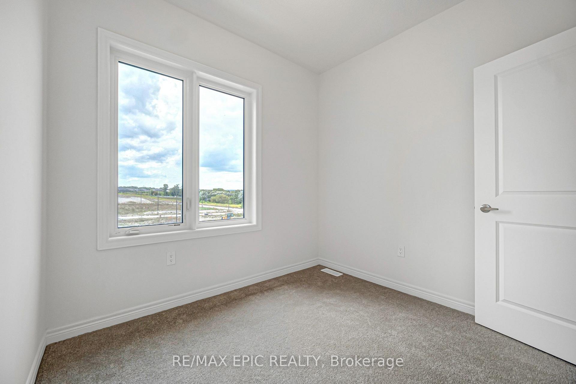 Photo 40 of 179 Vine Cliff Boulevard, Markham, Victoria Manor-Jennings Gate — HOMEH