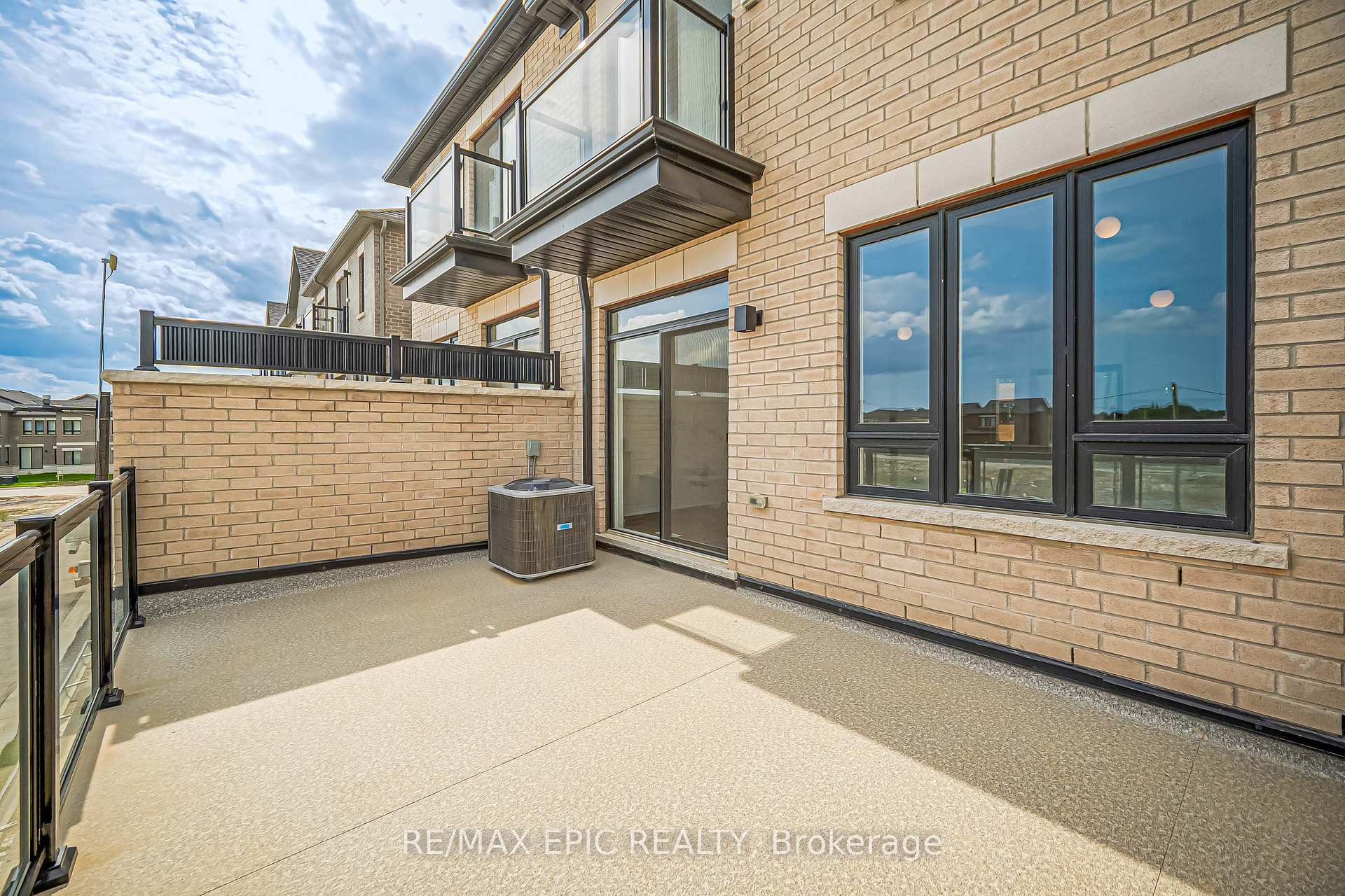 Photo 48 of 179 Vine Cliff Boulevard, Markham, Victoria Manor-Jennings Gate — HOMEH