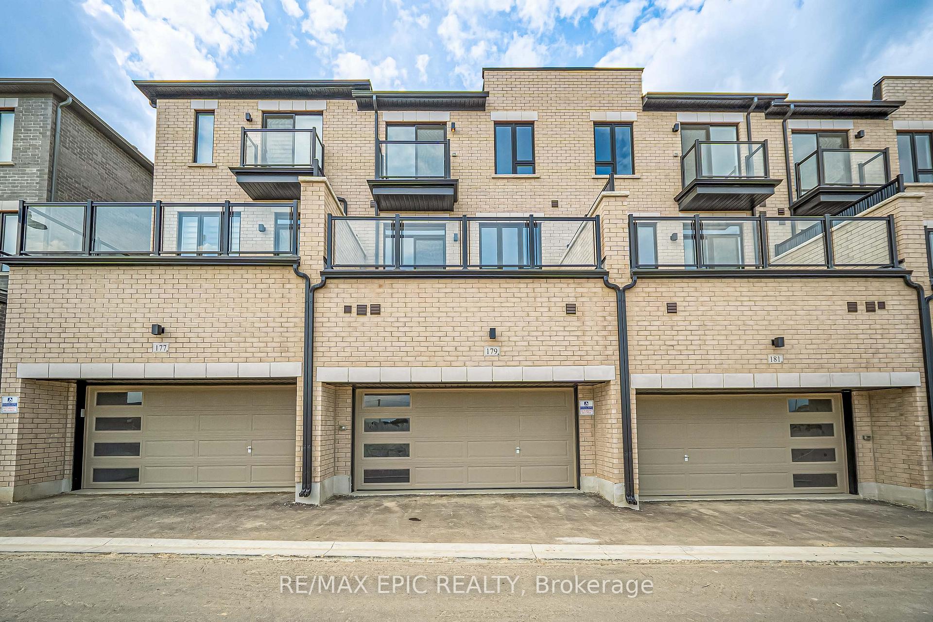Photo 49 of 179 Vine Cliff Boulevard, Markham, Victoria Manor-Jennings Gate — HOMEH