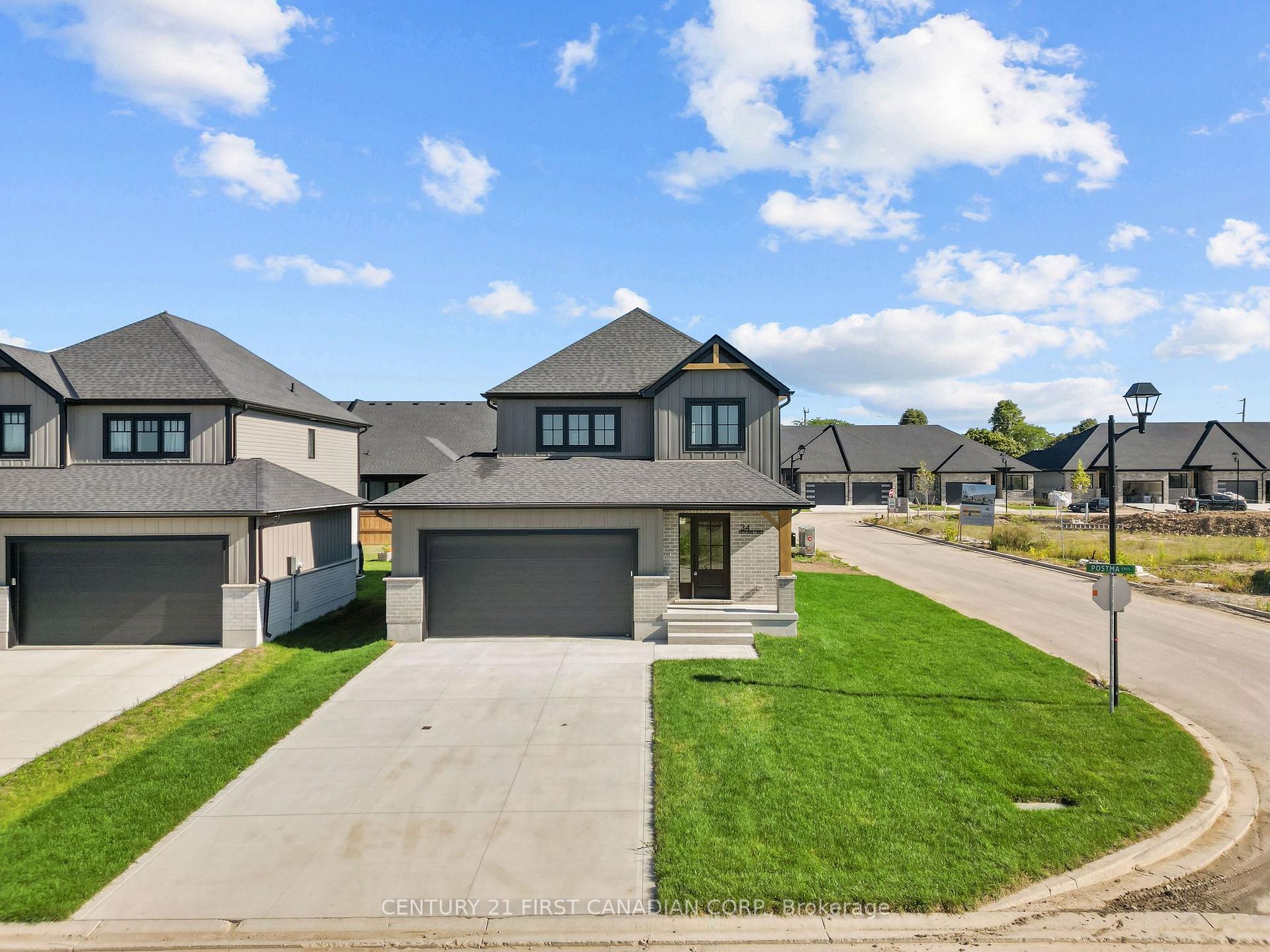 Photo 4 of 34 Postma Crescent, North Middlesex, Ailsa Craig — HOMEH