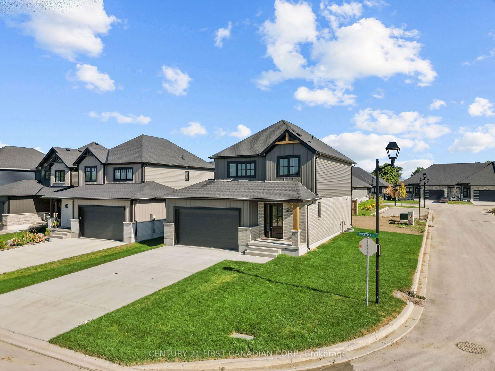 Photo 5 of 34 Postma Crescent, North Middlesex, Ailsa Craig — HOMEH