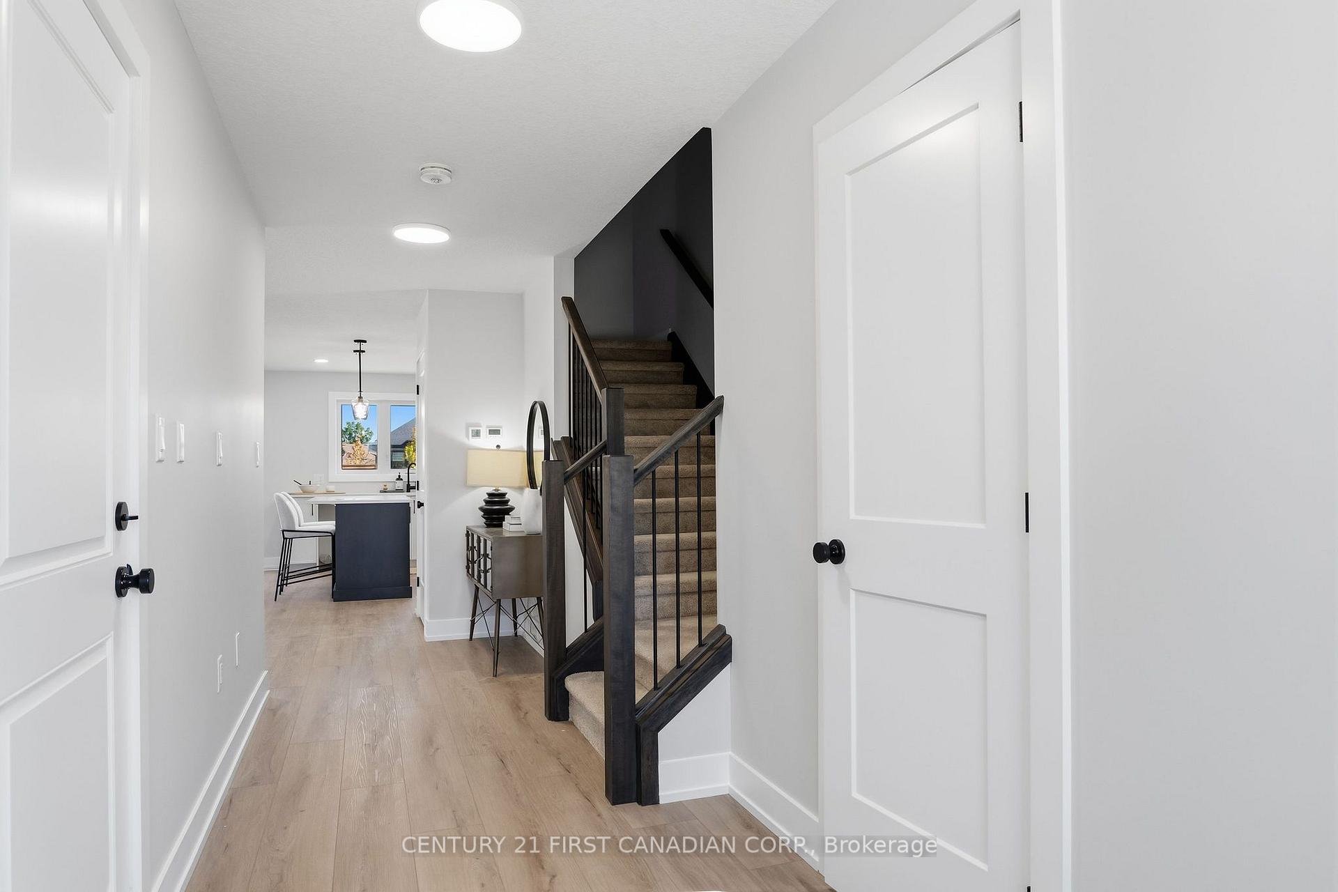 Photo 7 of 34 Postma Crescent, North Middlesex, Ailsa Craig — HOMEH