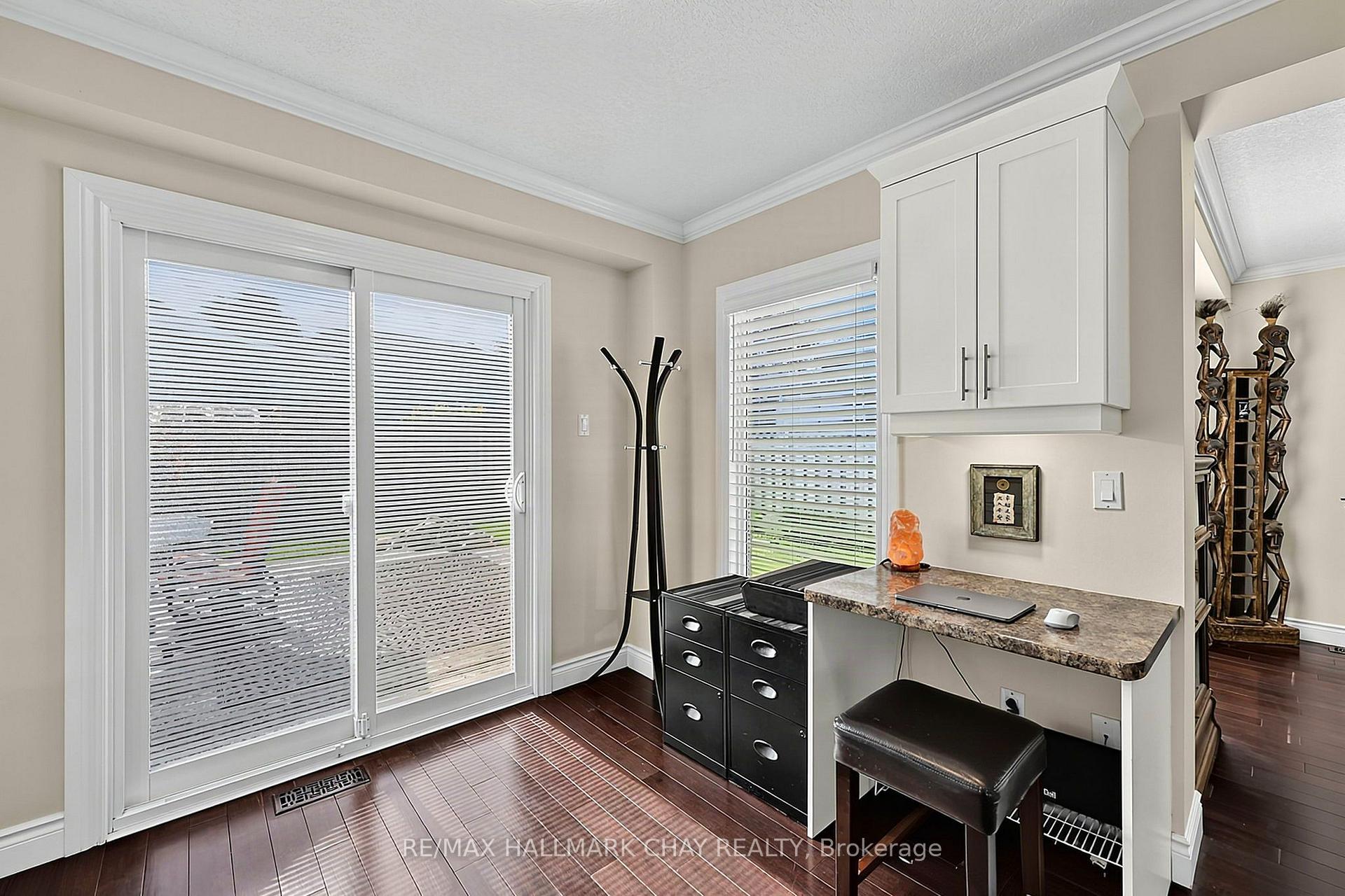 Photo 8 of 12 Grasett Crescent, Barrie, West Bayfield — HOMEH