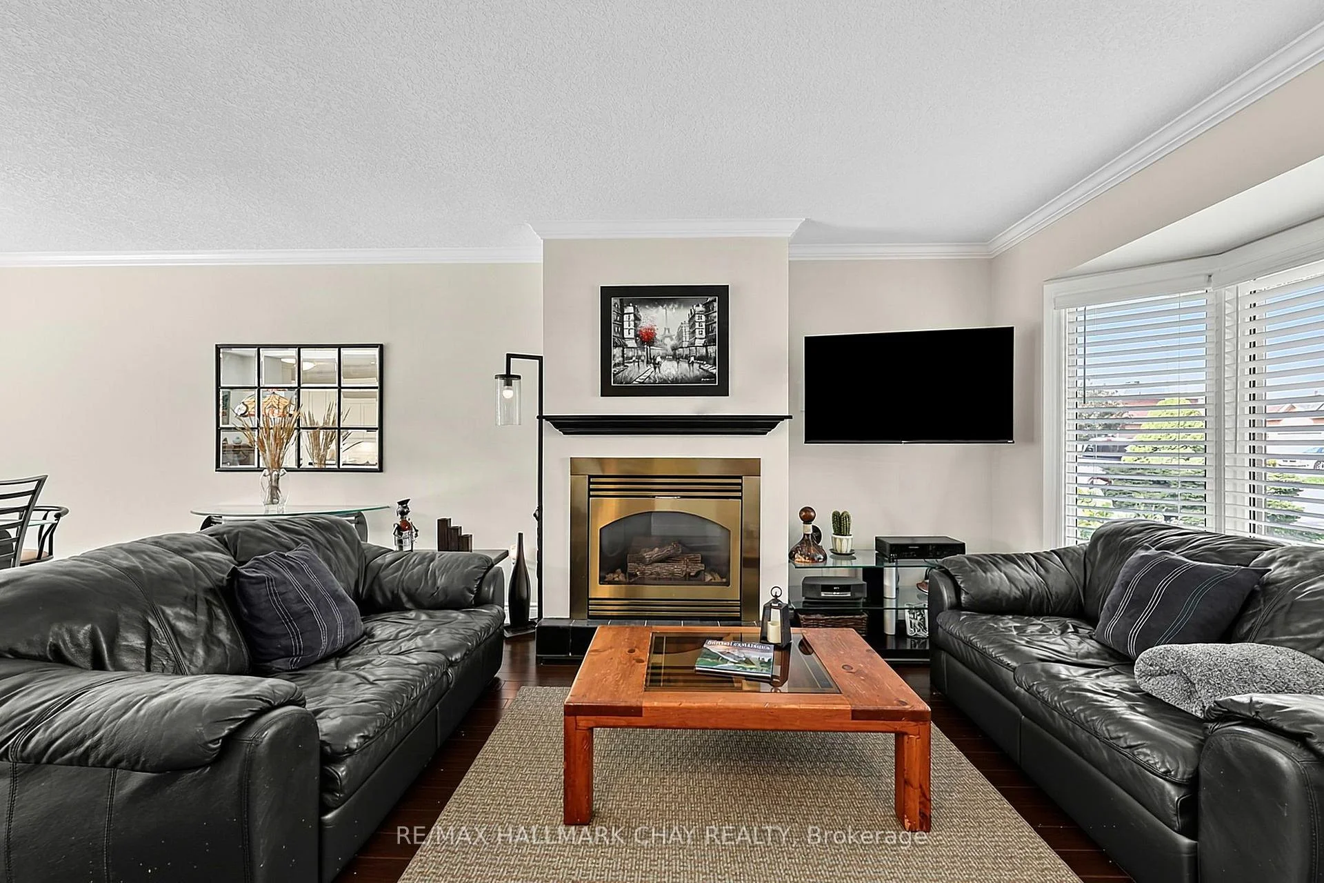 Photo 6 of 12 Grasett Crescent, Barrie, West Bayfield — HOMEH