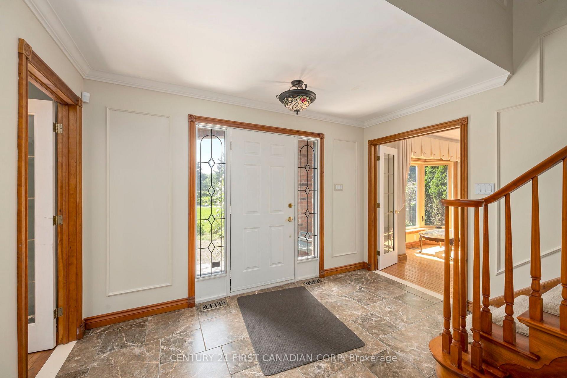 Photo 3 of 183 Wellington Street, Middlesex Centre, Delaware Town — HOMEH