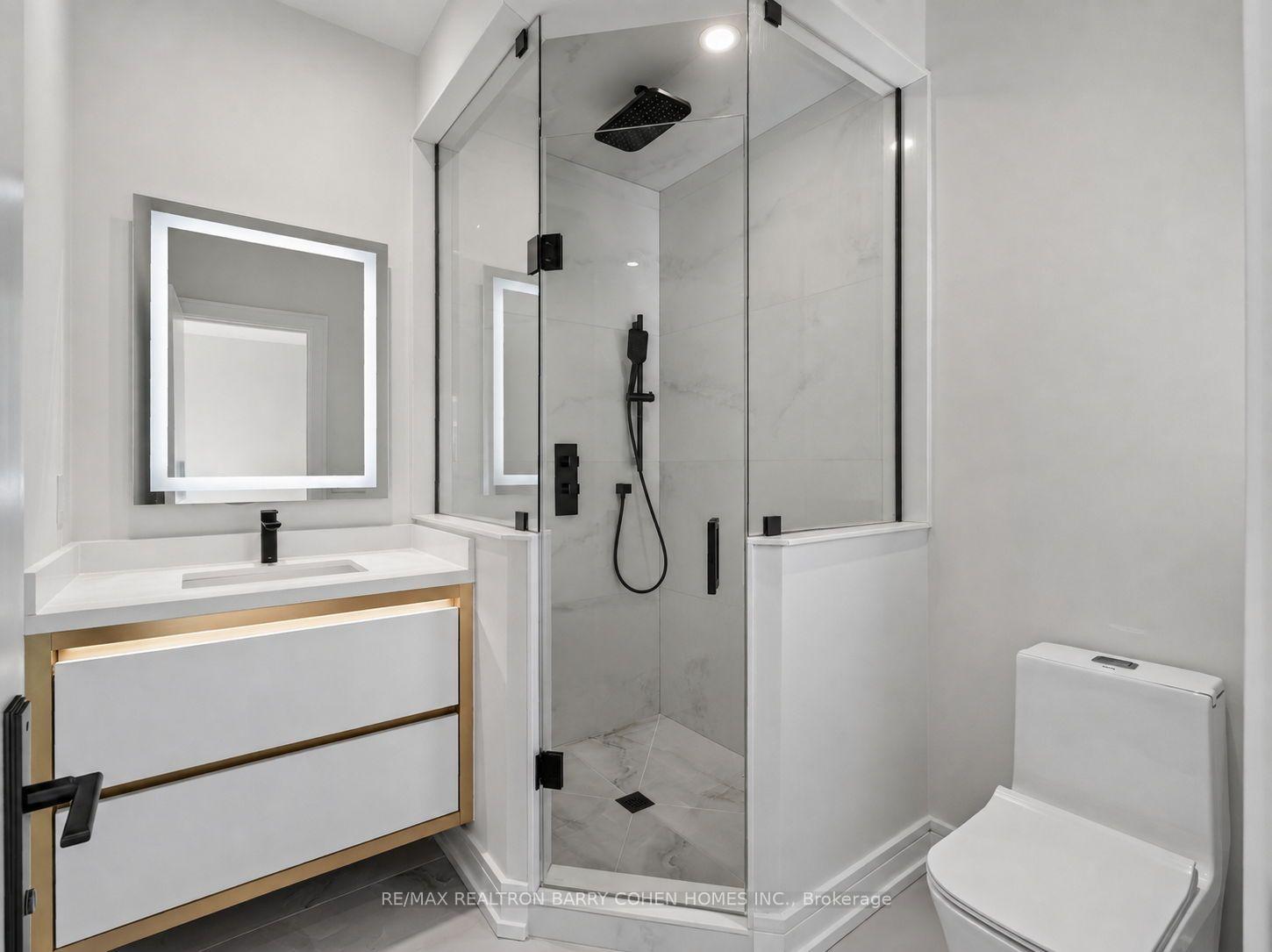 Photo 25 of 68 Lynnhaven Road, Toronto, Englemount-Lawrence — HOMEH