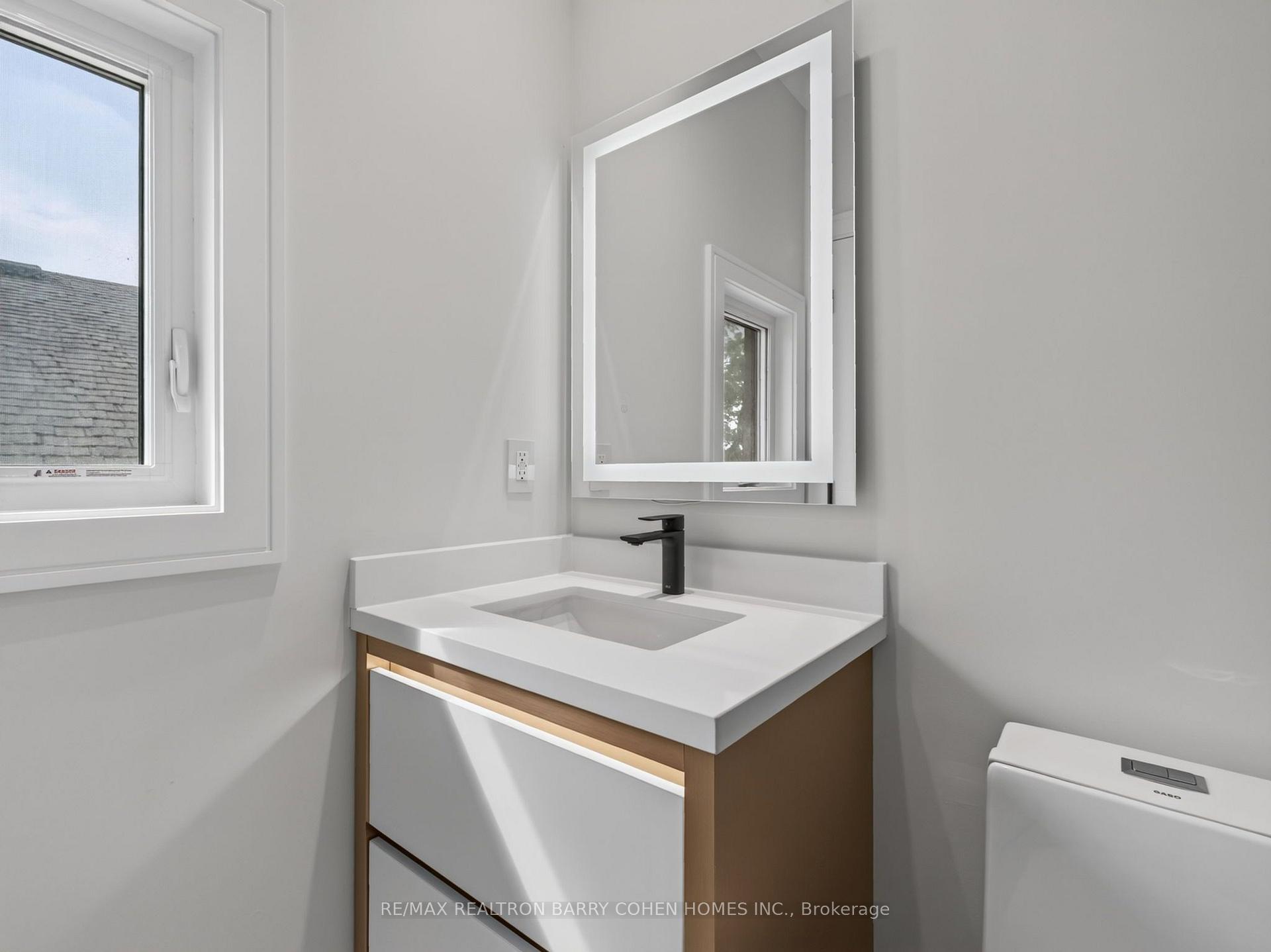 Photo 29 of 68 Lynnhaven Road, Toronto, Englemount-Lawrence — HOMEH