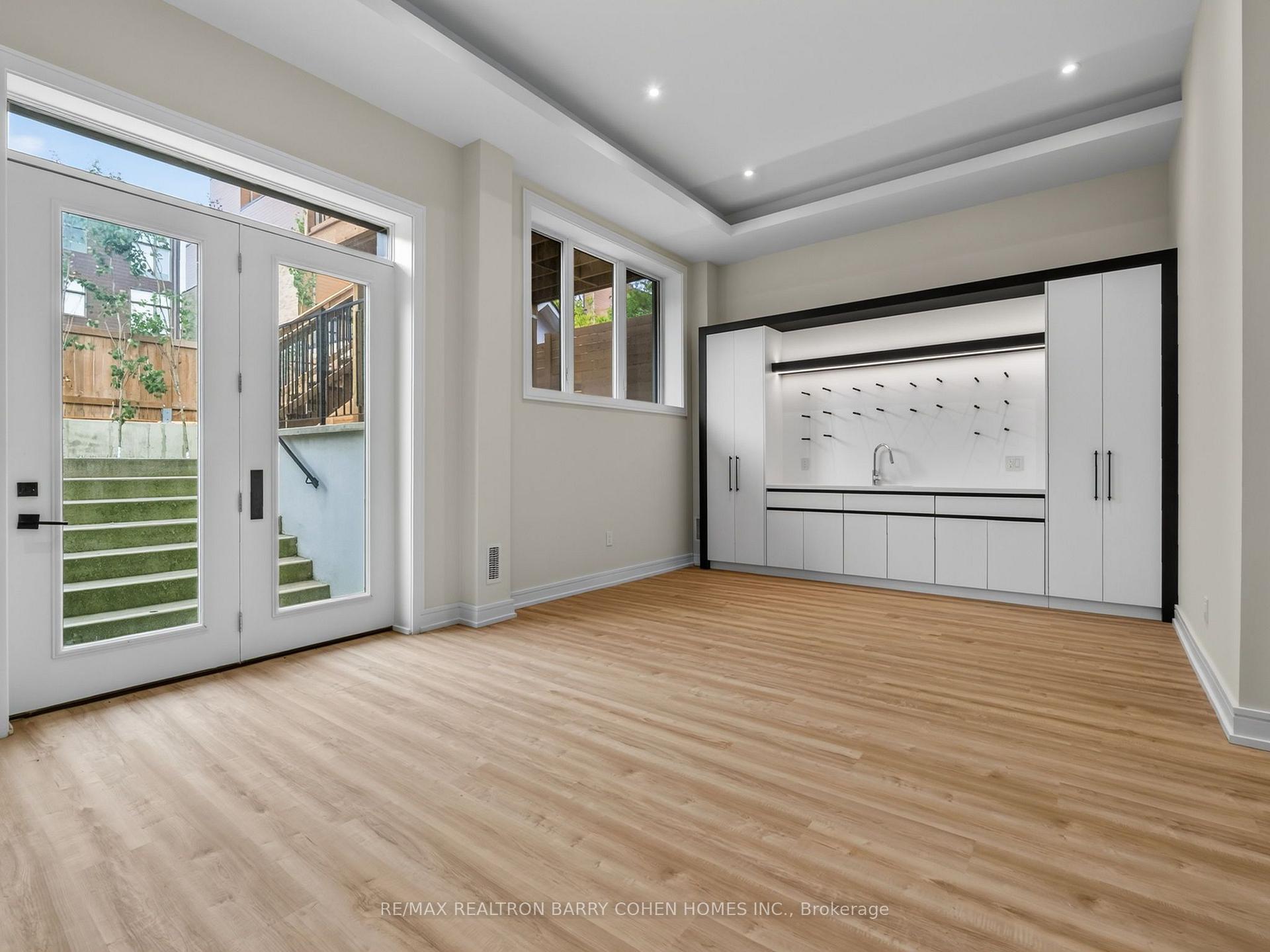 Photo 31 of 68 Lynnhaven Road, Toronto, Englemount-Lawrence — HOMEH