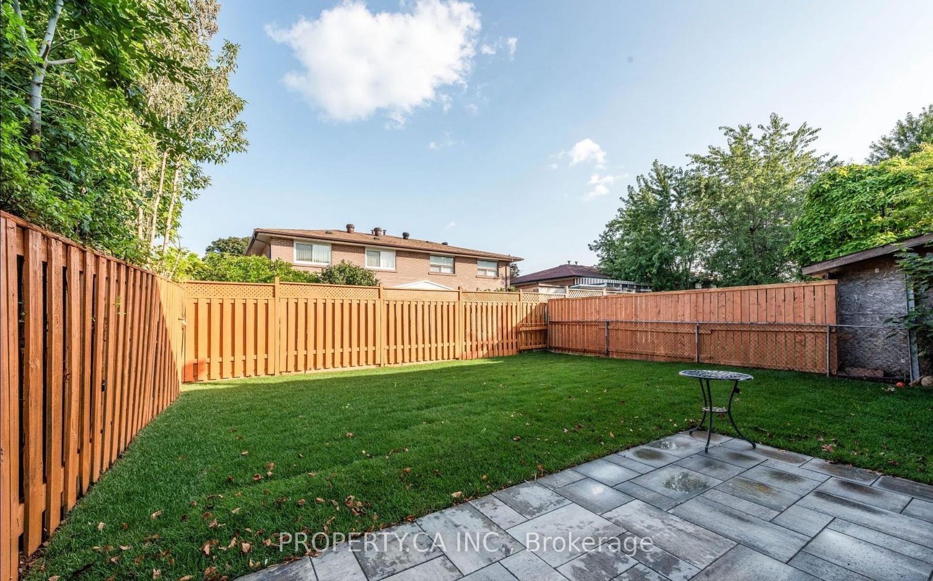 Photo 12 of 46 Wilton Drive, Brampton, Brampton East — HOMEH