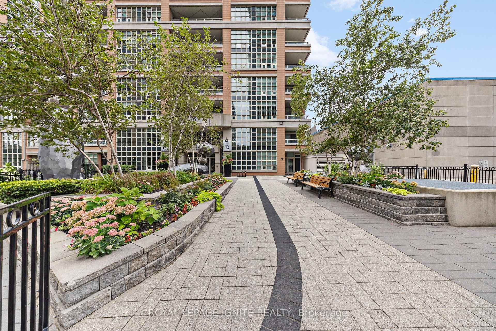 Front of Unit 1420, 85 East Liberty Street
