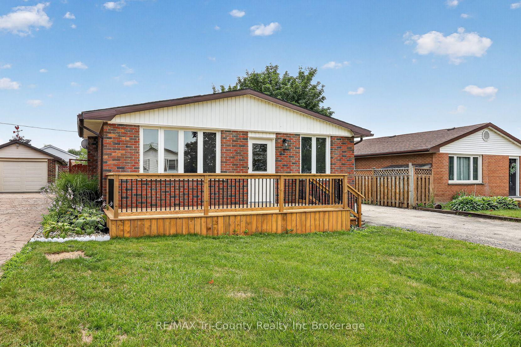 Photo 3 of 61 Airey Avenue, St. Thomas — HOMEH