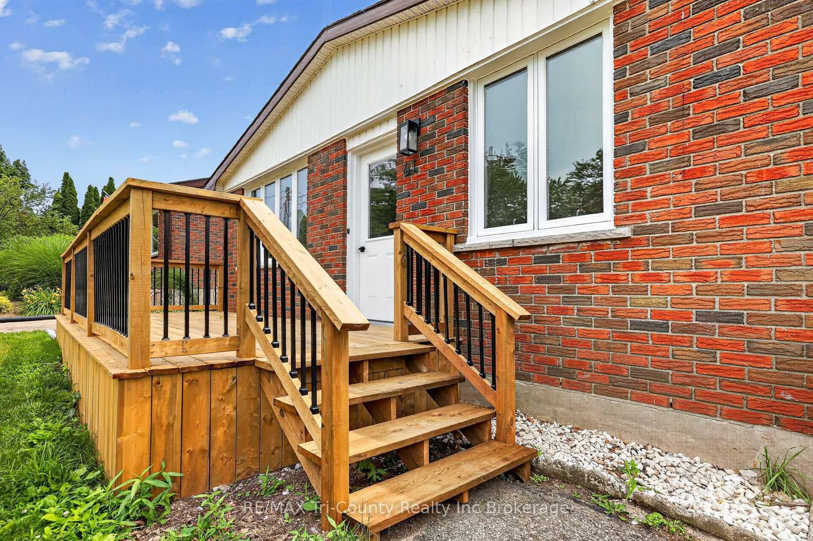 Photo 11 of 61 Airey Avenue, St. Thomas — HOMEH