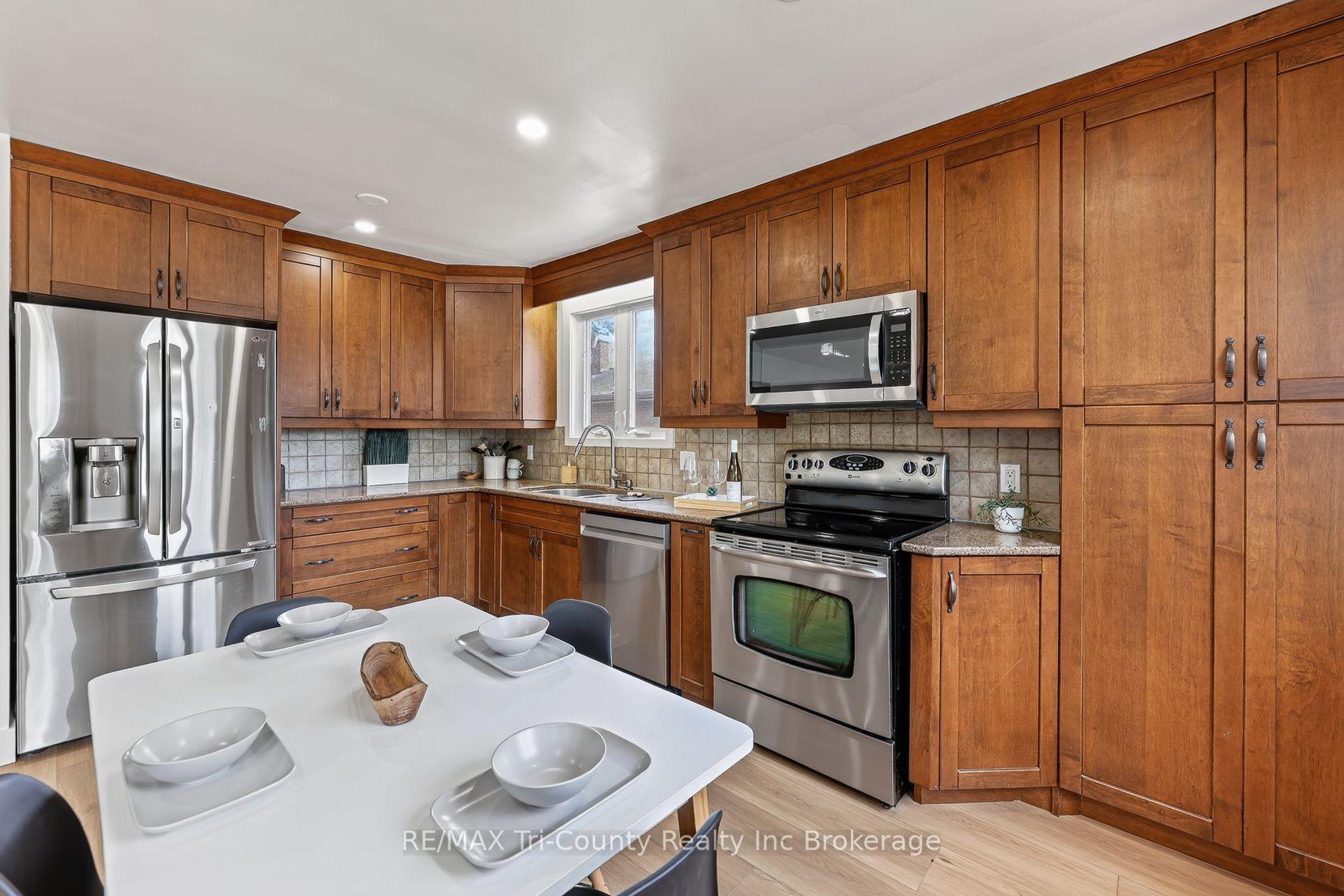 Photo 19 of 61 Airey Avenue, St. Thomas — HOMEH
