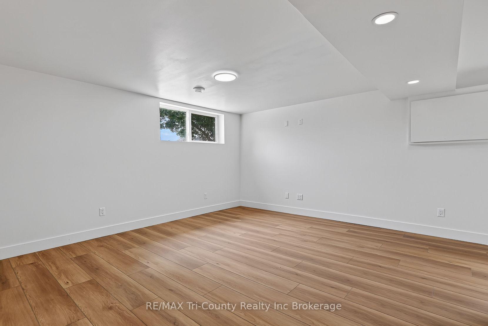 Photo 25 of 61 Airey Avenue, St. Thomas — HOMEH