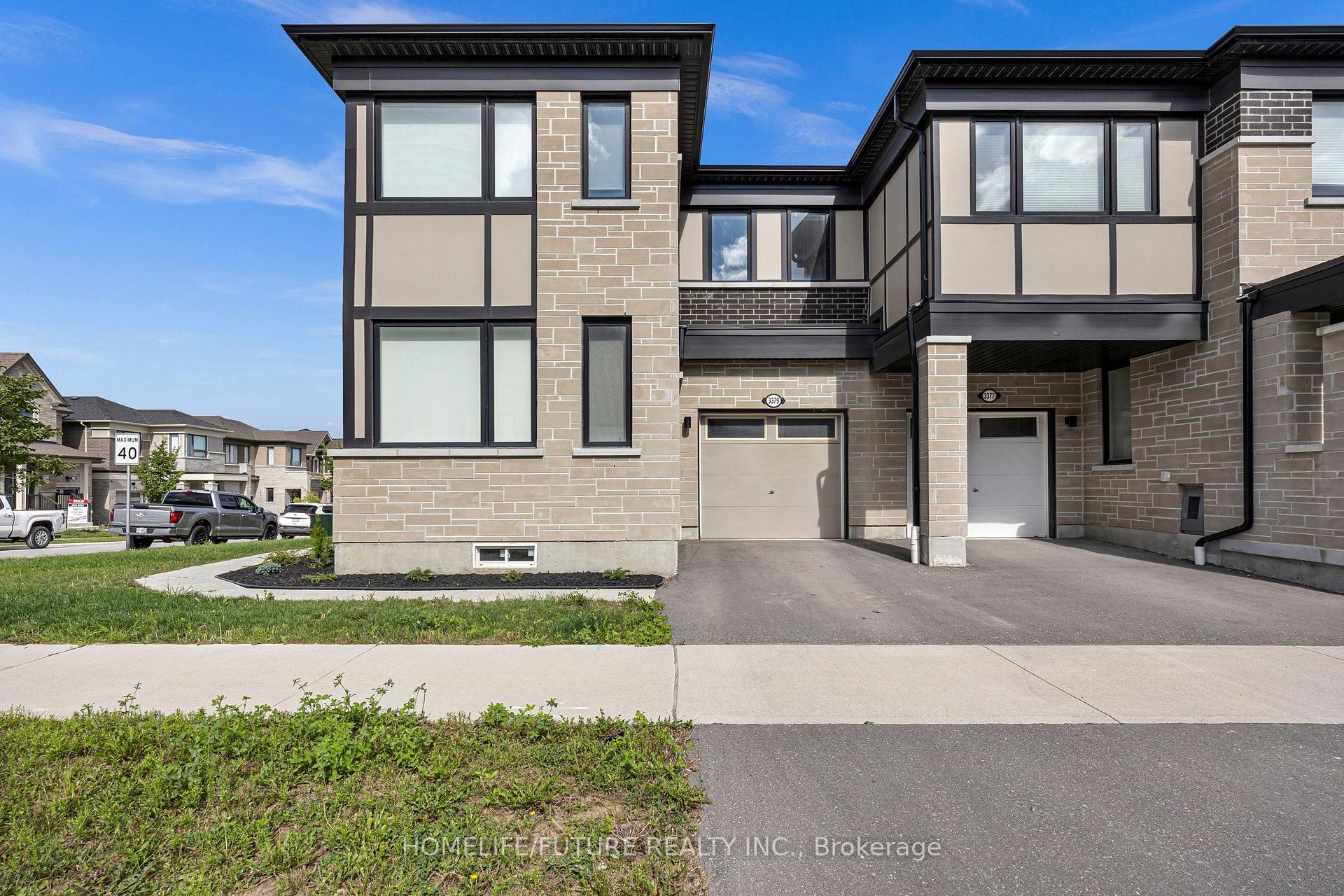 Photo 3 of 3379 Swordbill Street, Pickering, Rural Pickering — HOMEH