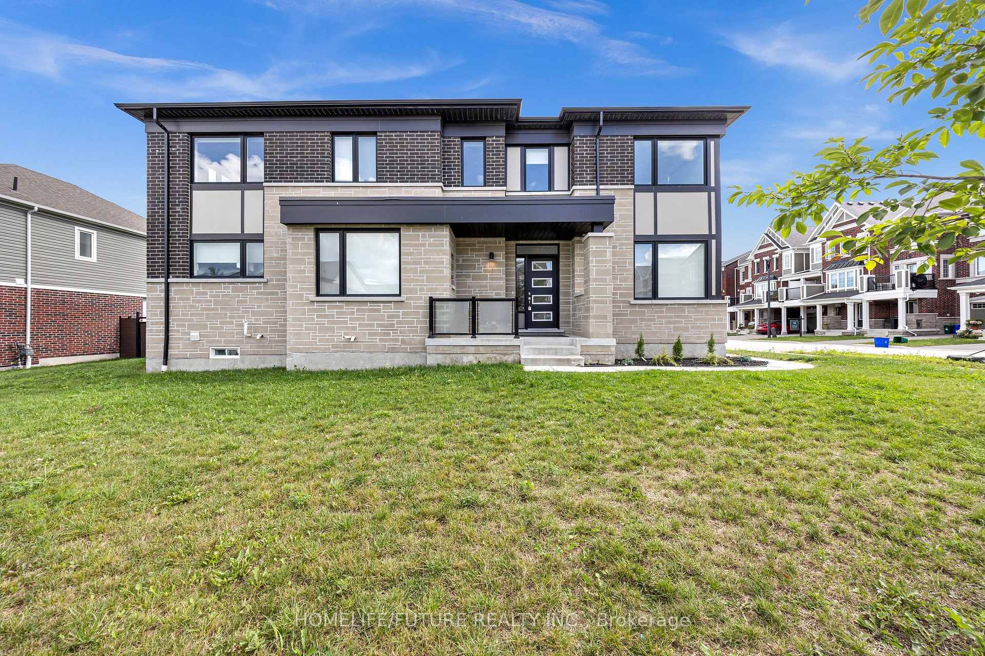 Photo 4 of 3379 Swordbill Street, Pickering, Rural Pickering — HOMEH