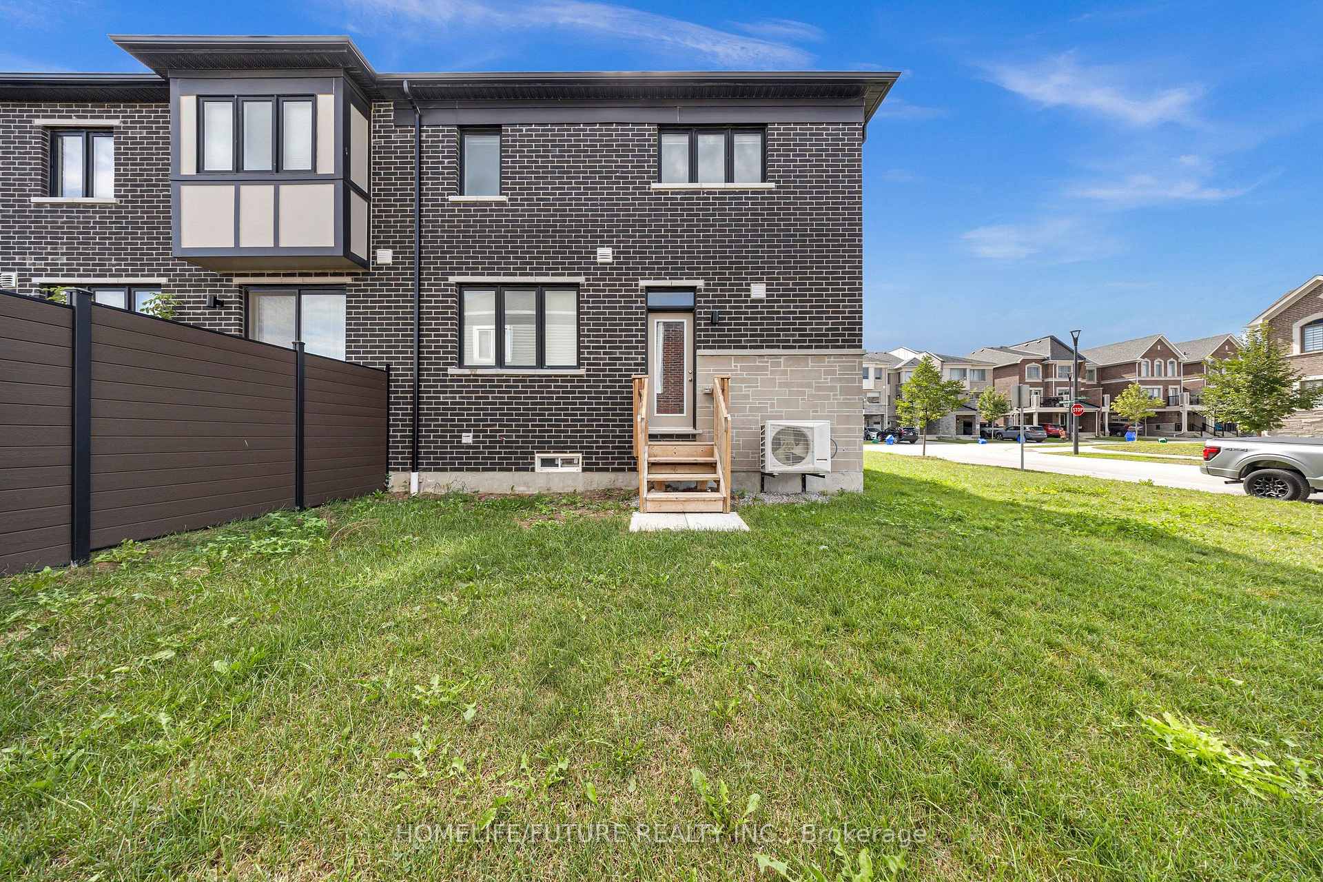 Photo 42 of 3379 Swordbill Street, Pickering, Rural Pickering — HOMEH