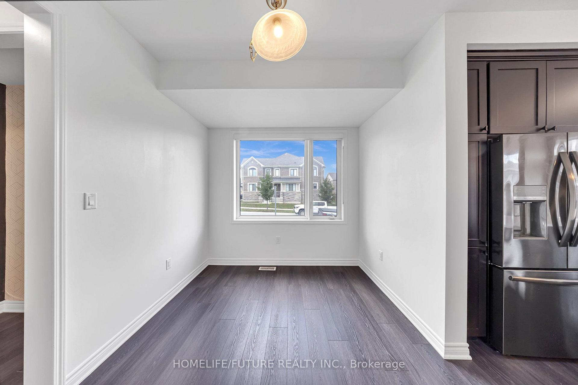 Photo 12 of 3379 Swordbill Street, Pickering, Rural Pickering — HOMEH