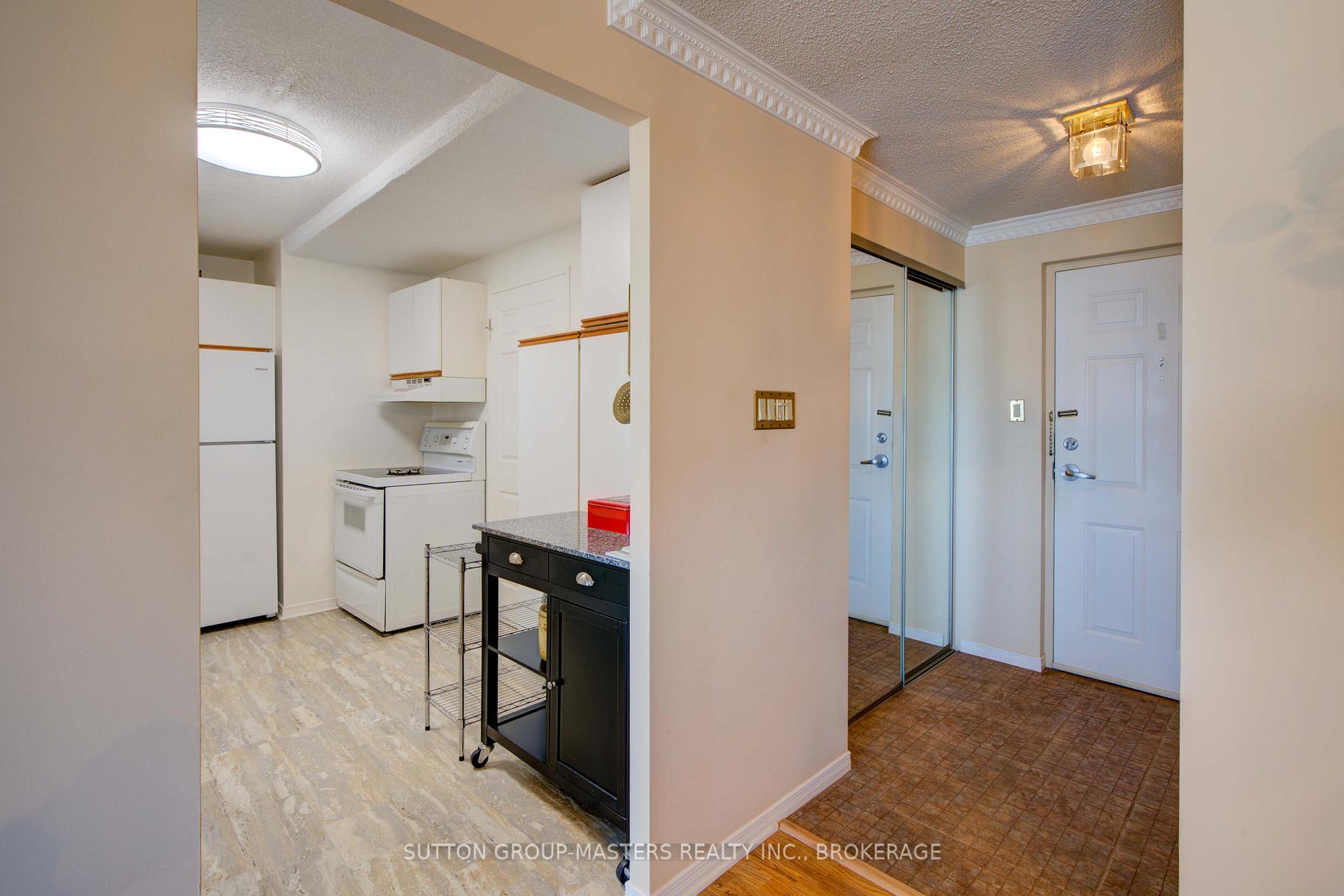 Photo 5 of Unit 1004, 257 Bath Road, Kingston, West of Sir John A. Blvd — HOMEH