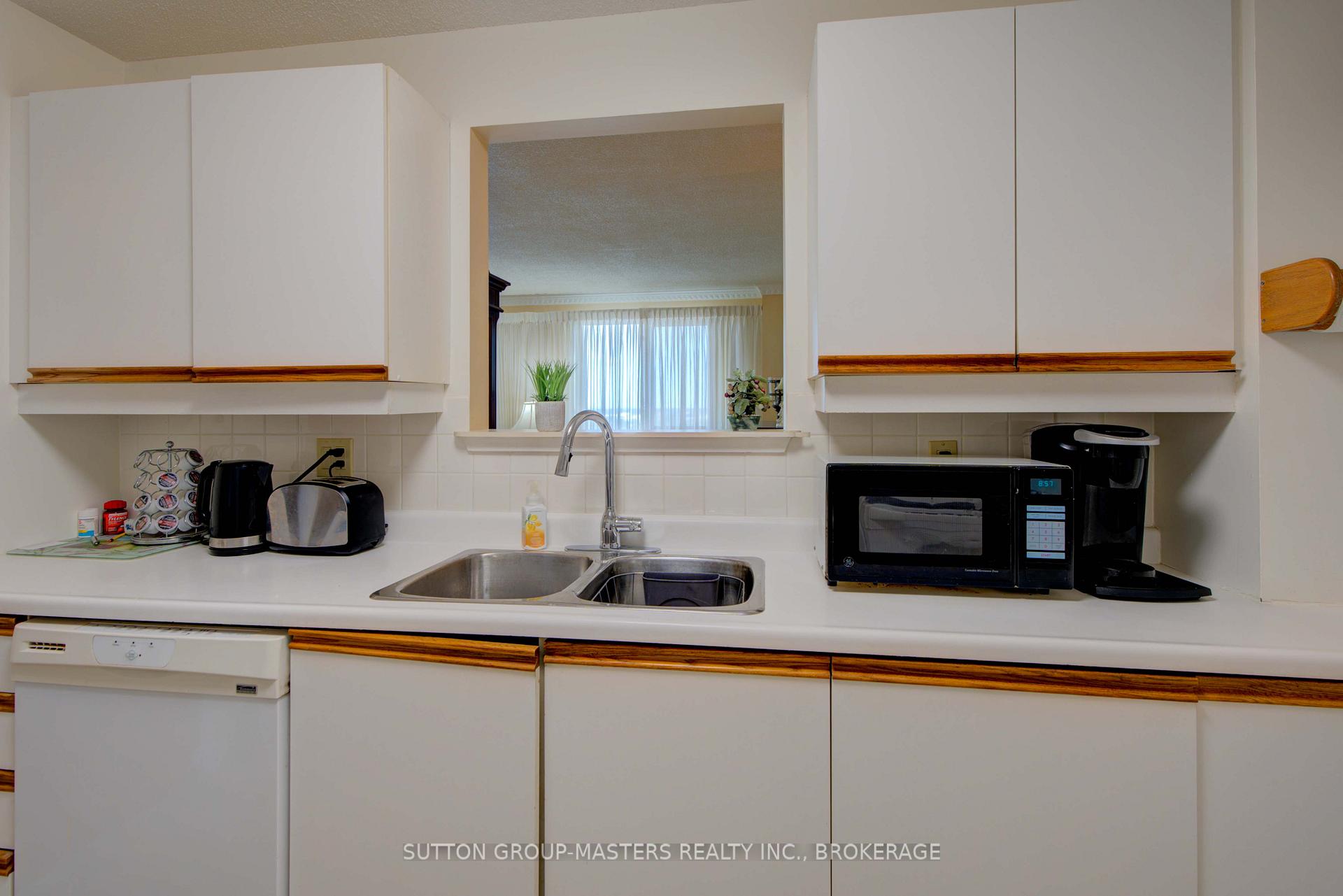 Photo 8 of Unit 1004, 257 Bath Road, Kingston, West of Sir John A. Blvd — HOMEH