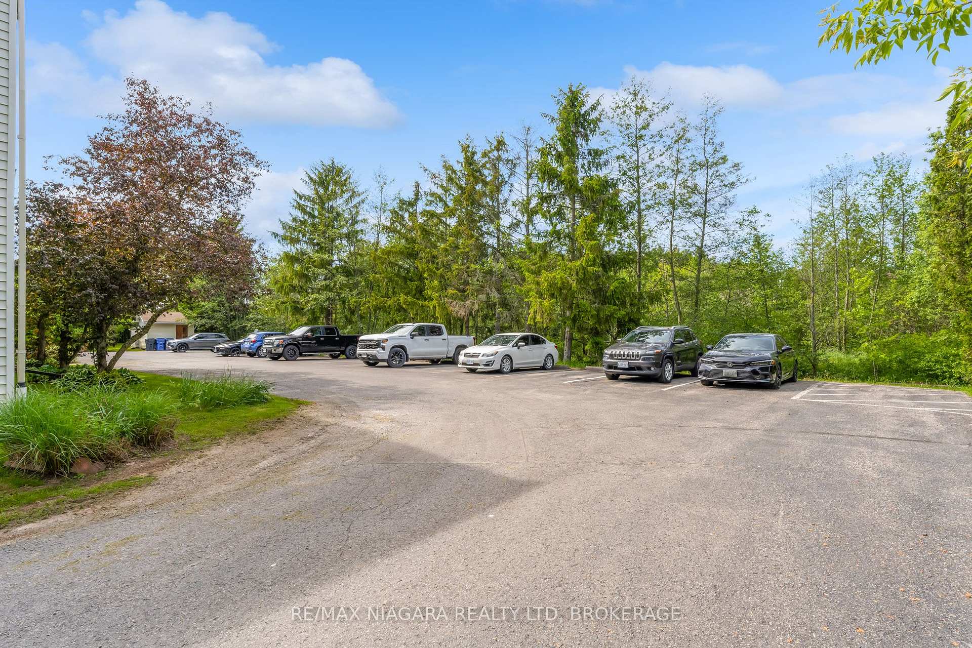Photo 6 of Unit 2-3, 833 Foss Road, Pelham, Fenwick — HOMEH