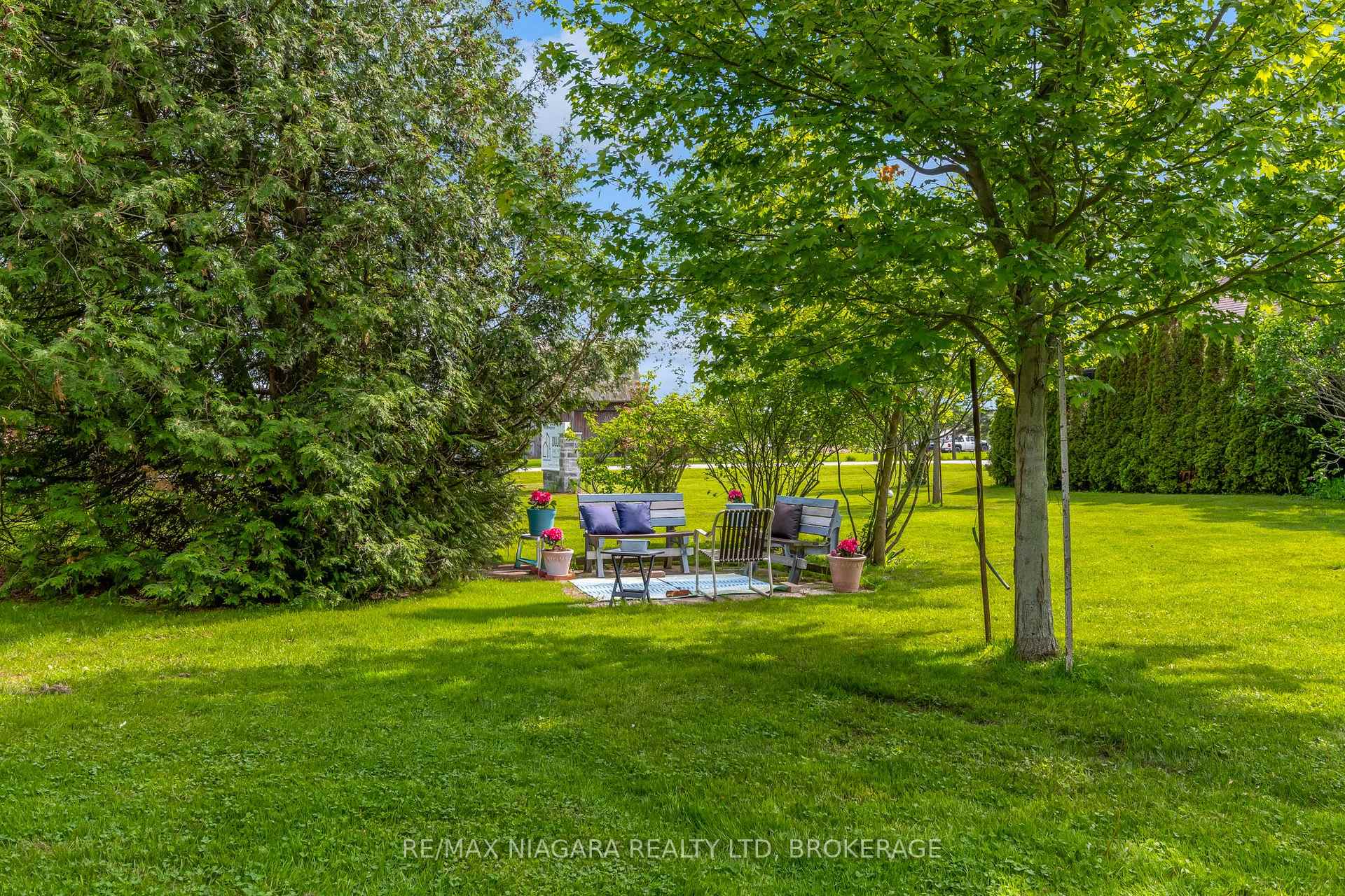 Photo 7 of Unit 2-3, 833 Foss Road, Pelham, Fenwick — HOMEH