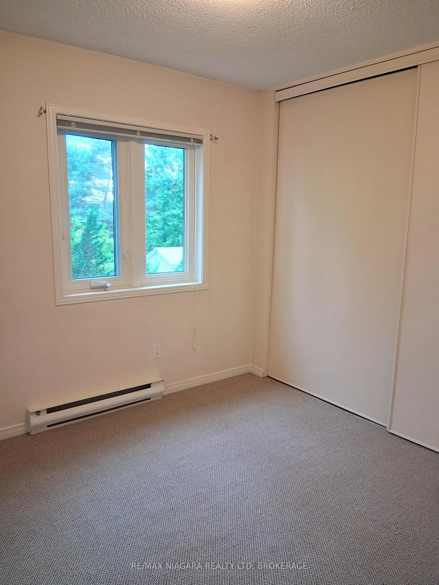 Photo 20 of Unit 2-3, 833 Foss Road, Pelham, Fenwick — HOMEH
