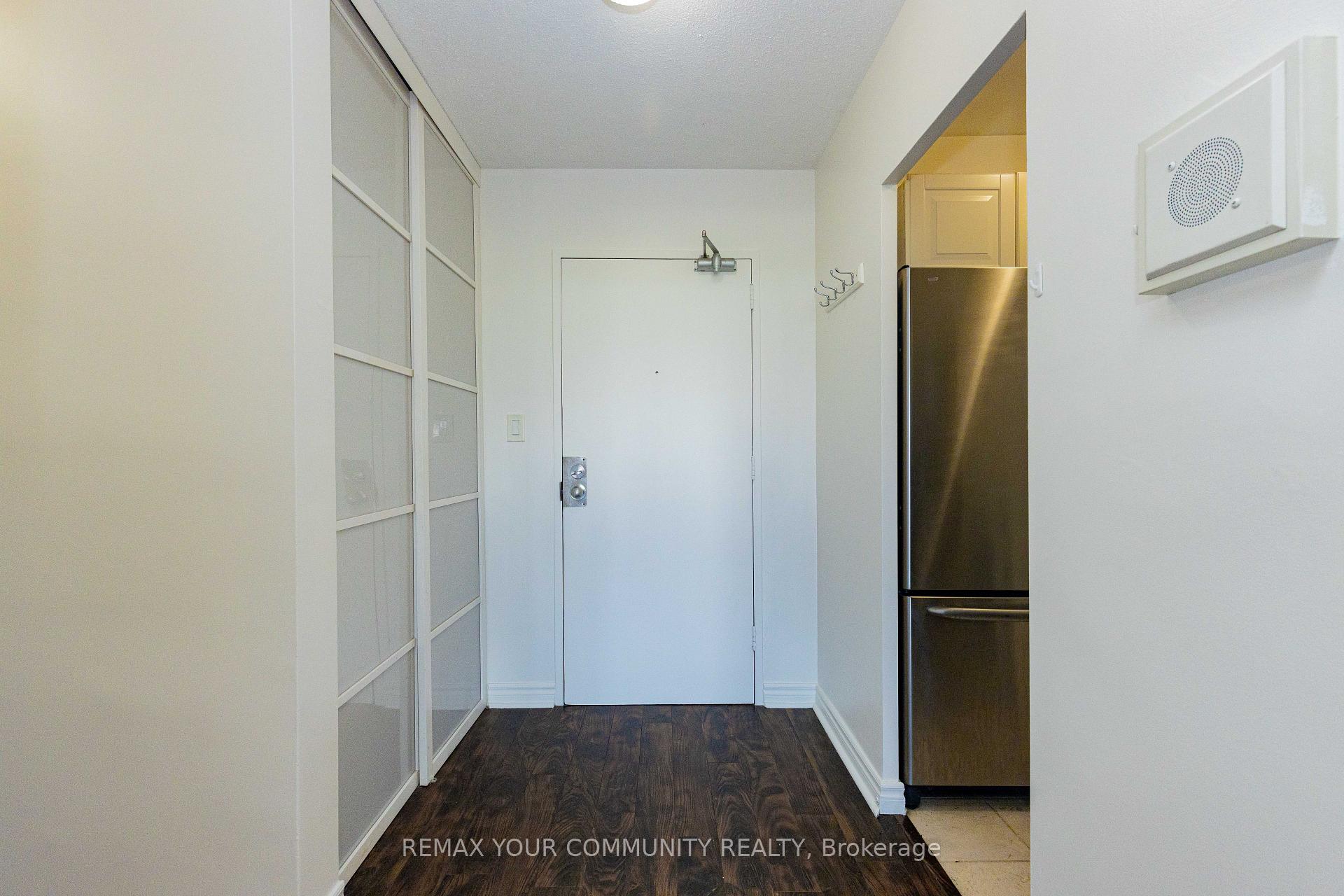 Photo 4 of Unit 708, 85 Emmett Avenue, North York, Mount Dennis — HOMEH