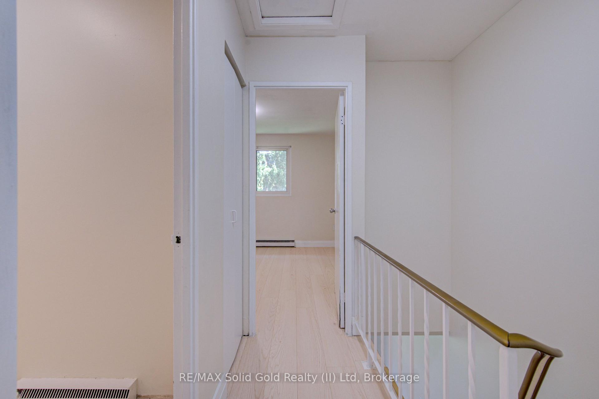 Photo 13 of 150 Westcourt Place, Waterloo, Beechwood — HOMEH