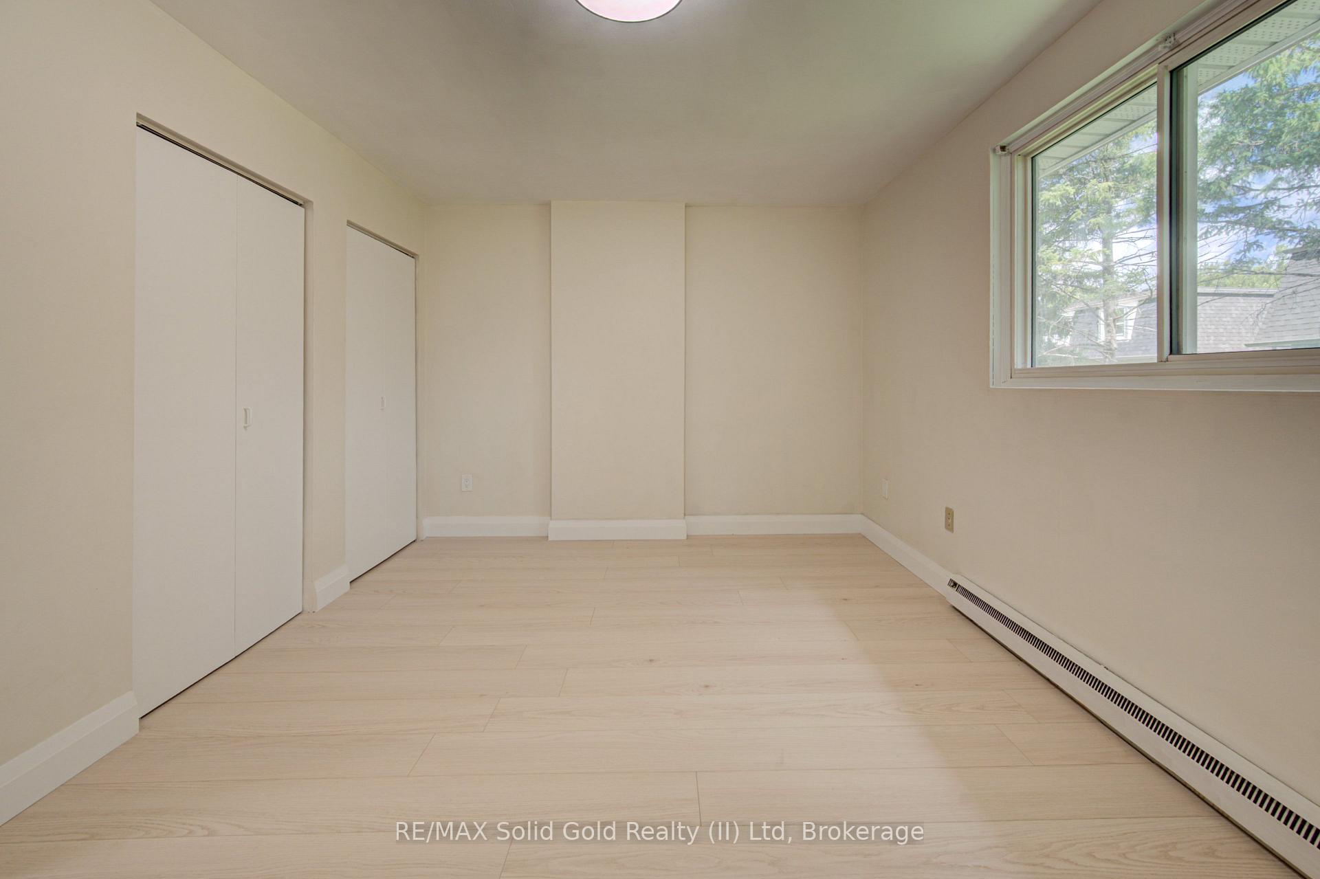 Photo 17 of 150 Westcourt Place, Waterloo, Beechwood — HOMEH