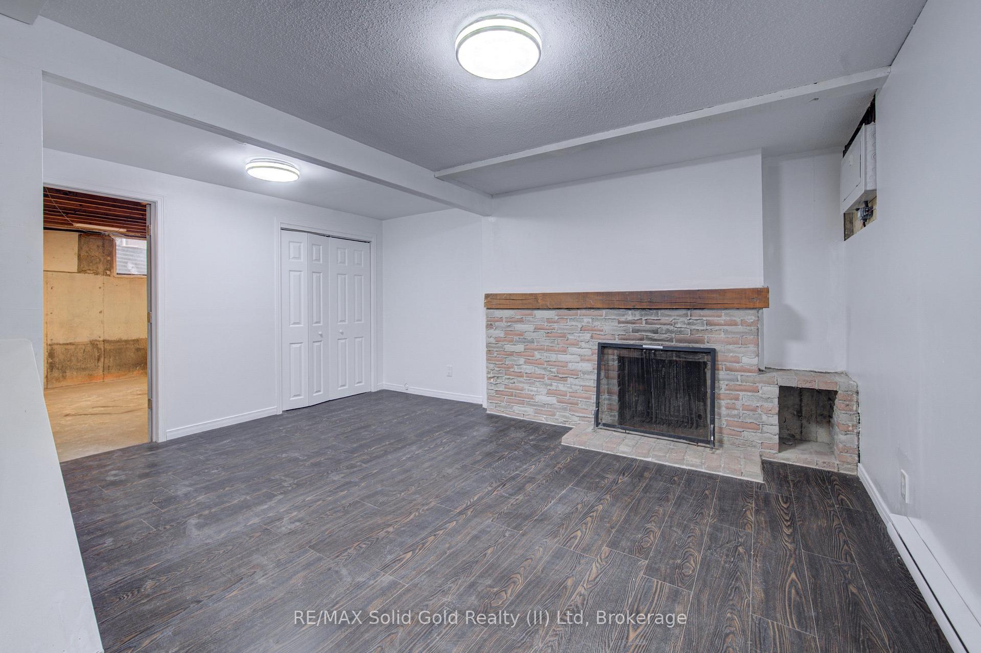 Photo 20 of 150 Westcourt Place, Waterloo, Beechwood — HOMEH