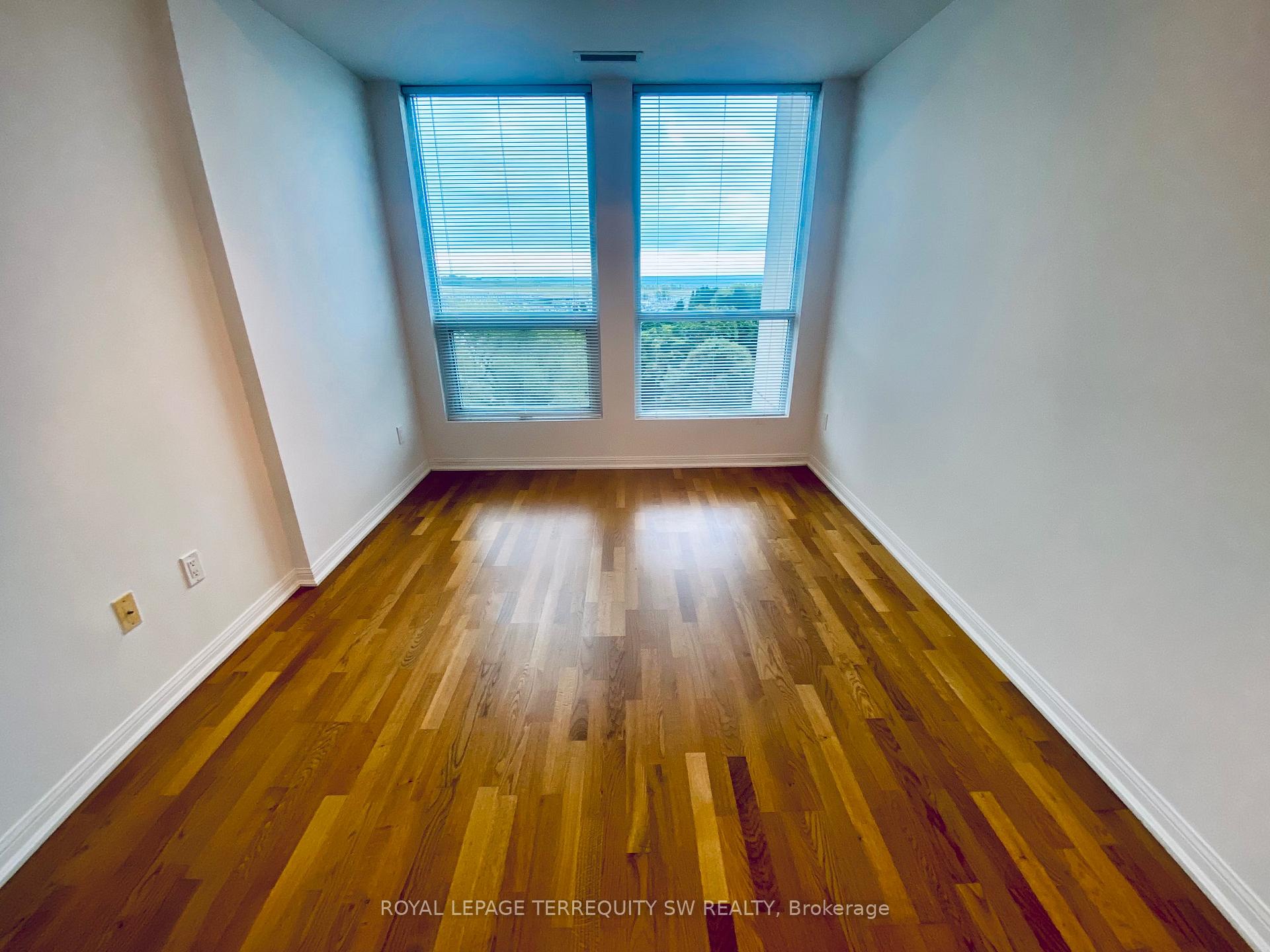 Photo 29 of Unit 912, 628 Fleet Street, Toronto, Niagara — HOMEH
