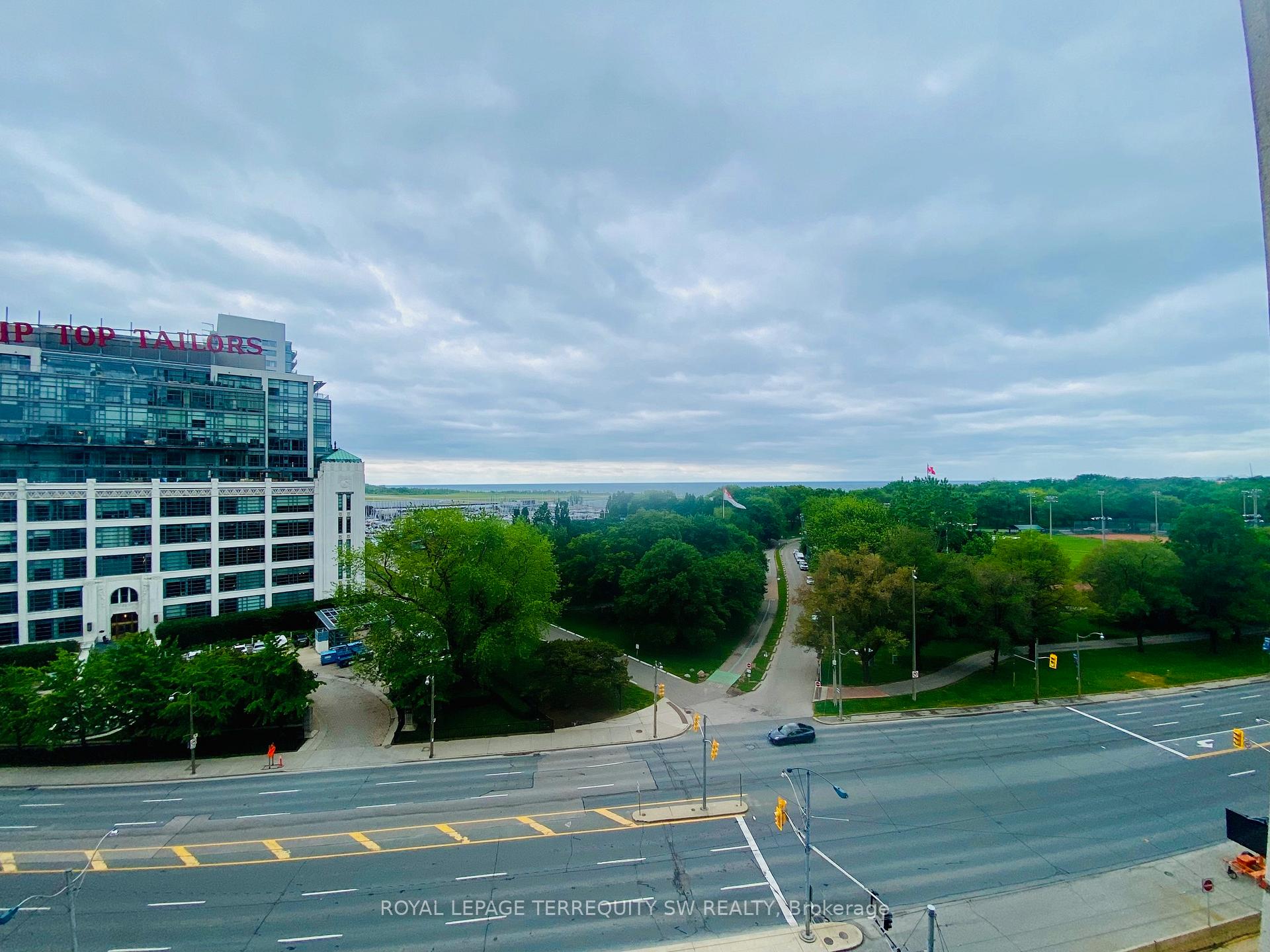 Photo 35 of Unit 912, 628 Fleet Street, Toronto, Niagara — HOMEH