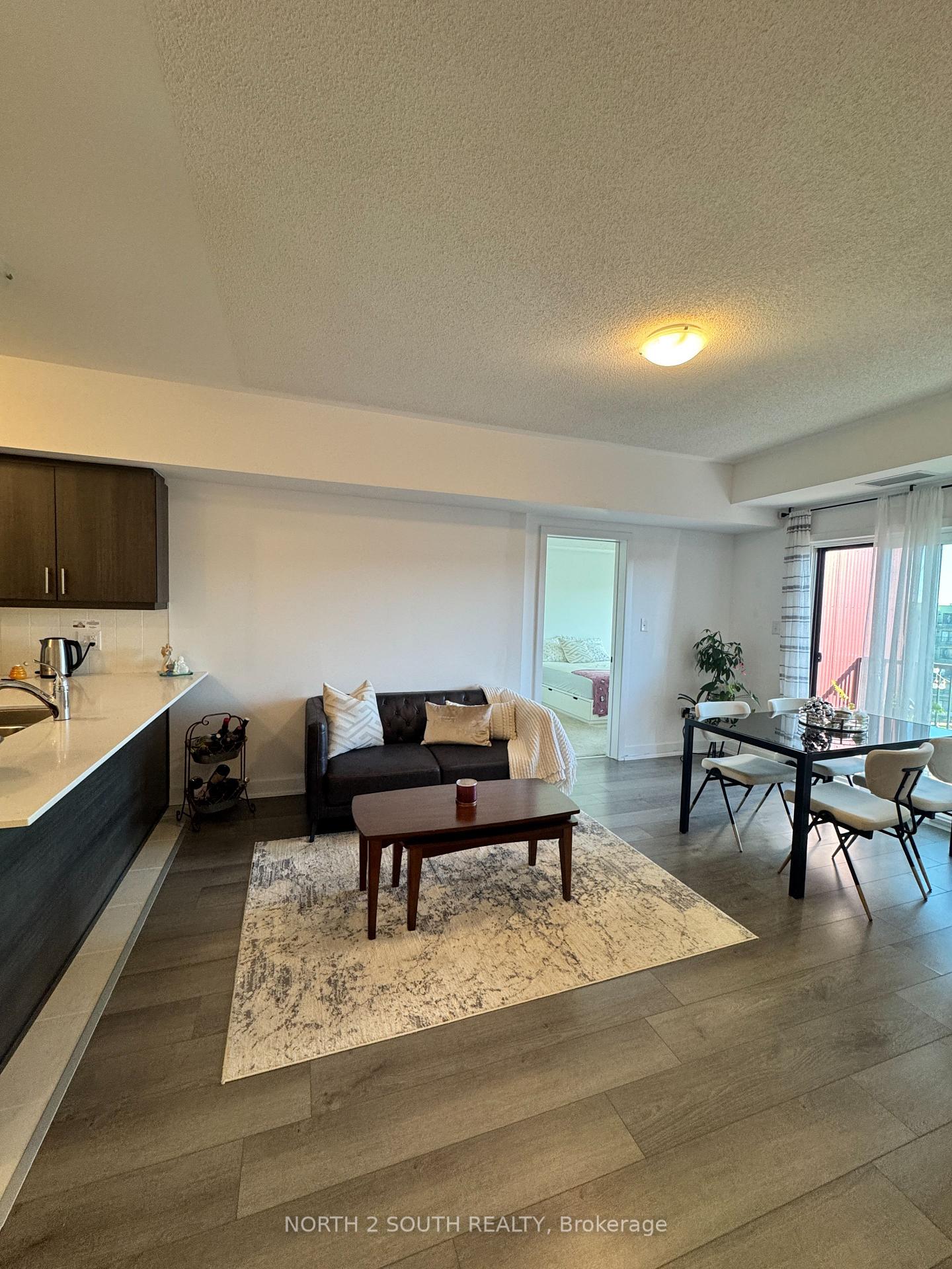 Photo 5 of Unit 509, 4 Spice Way, Barrie, Rural Barrie Southeast — HOMEH