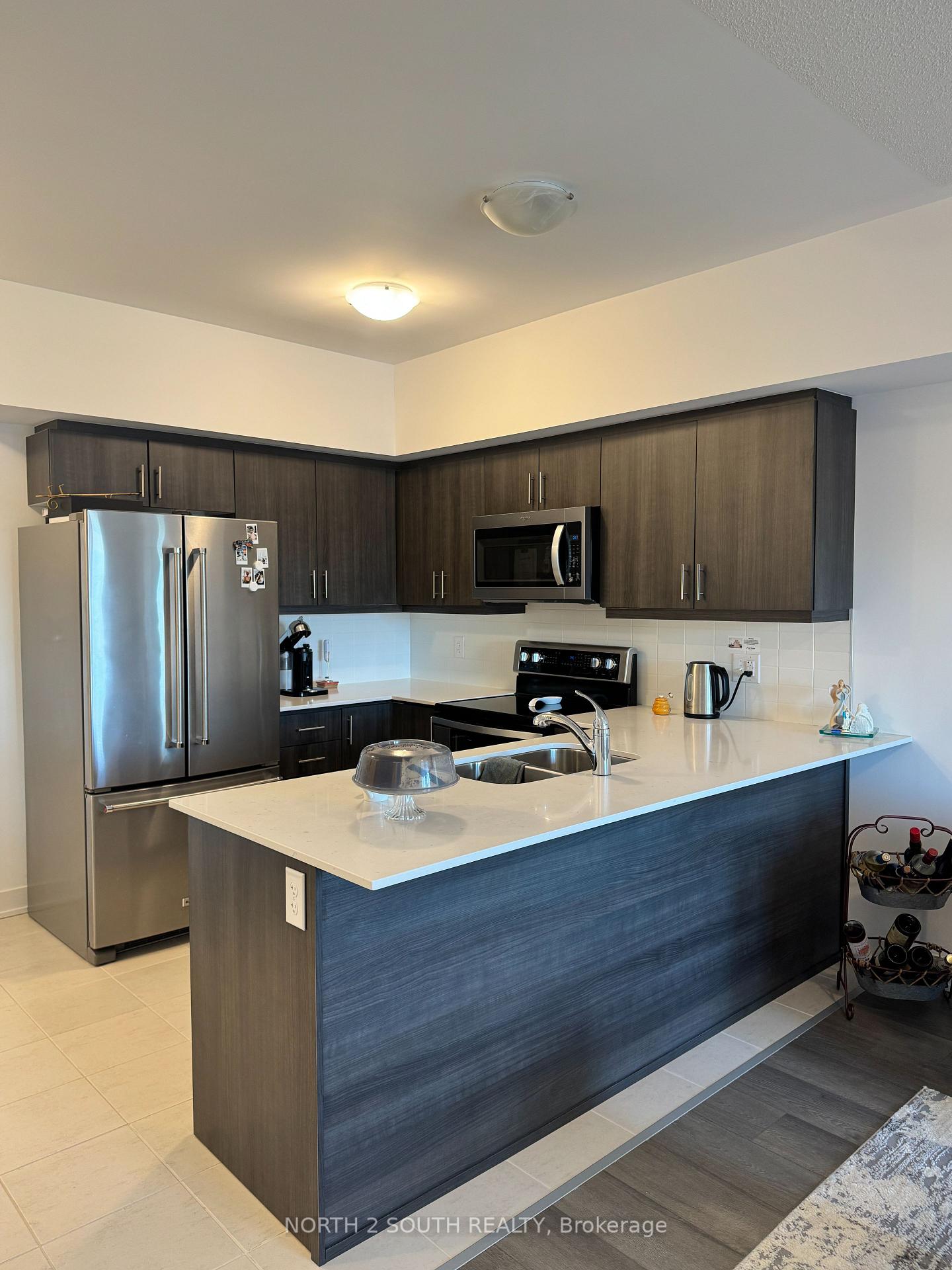 Photo 7 of Unit 509, 4 Spice Way, Barrie, Rural Barrie Southeast — HOMEH