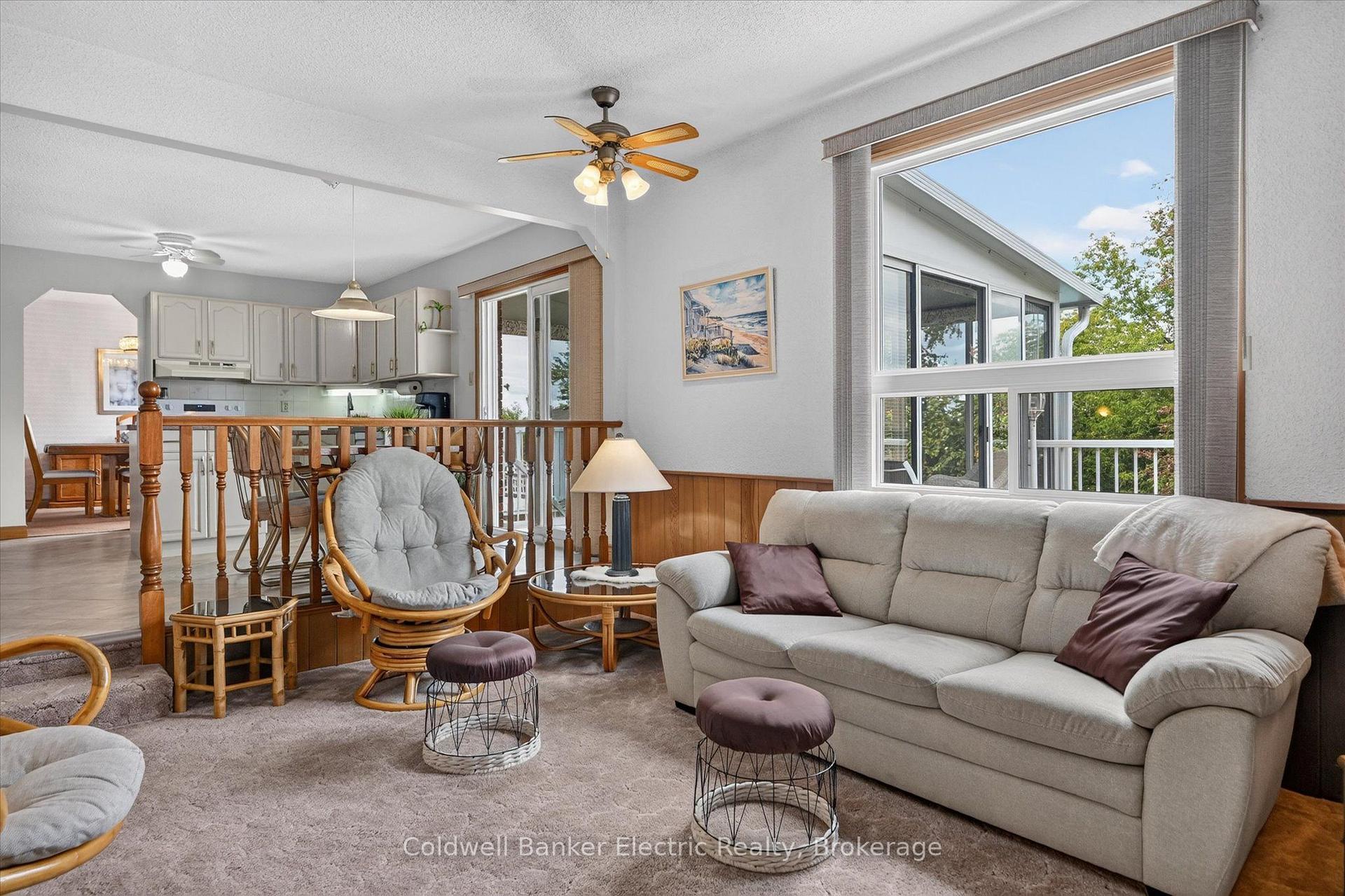 Photo 11 of 948 Smithside Court, Peterborough, Monaghan Ward 2 — HOMEH