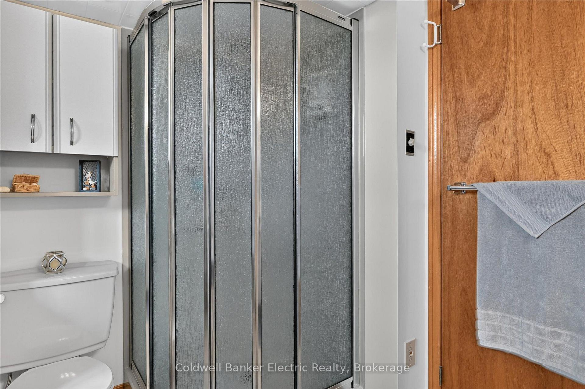Photo 25 of 948 Smithside Court, Peterborough, Monaghan Ward 2 — HOMEH