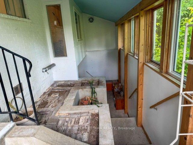 Photo 15 of 767 Claude Street, Ottawa, Castle Heights/Rideau High — HOMEH