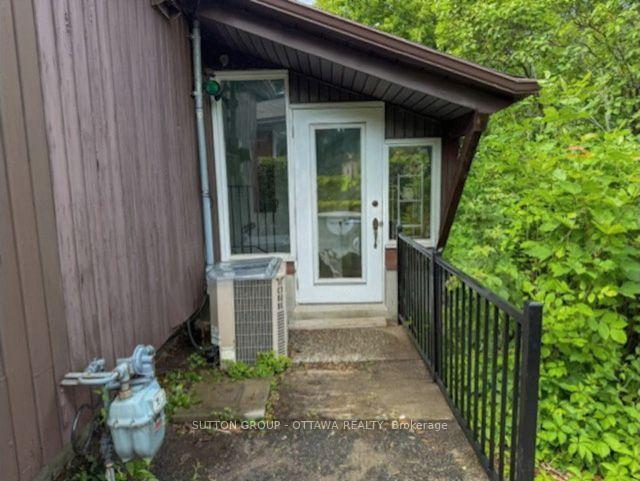 Photo 27 of 767 Claude Street, Ottawa, Castle Heights/Rideau High — HOMEH