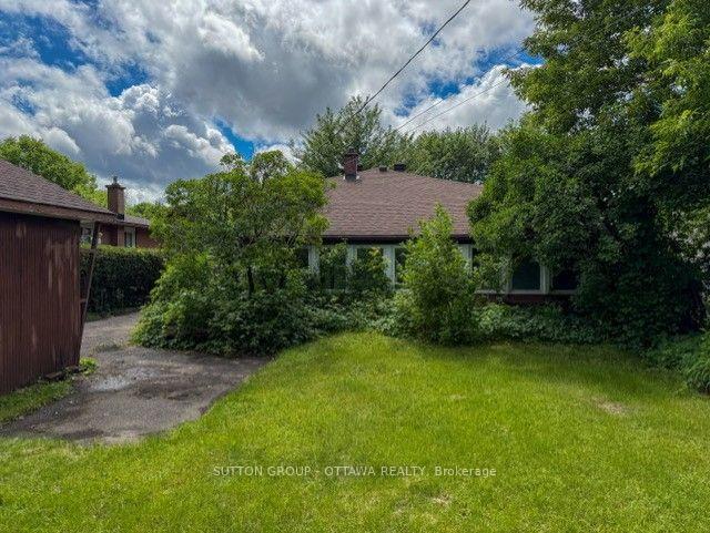 Photo 33 of 767 Claude Street, Ottawa, Castle Heights/Rideau High — HOMEH