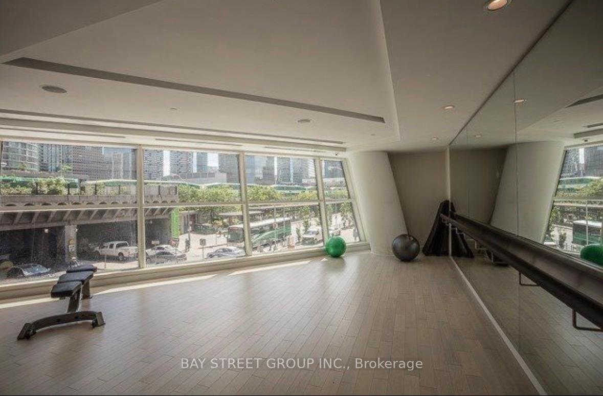 Photo 15 of Unit 1601, 8 The Esplanade Avenue, Toronto, Waterfront Communities — HOMEH