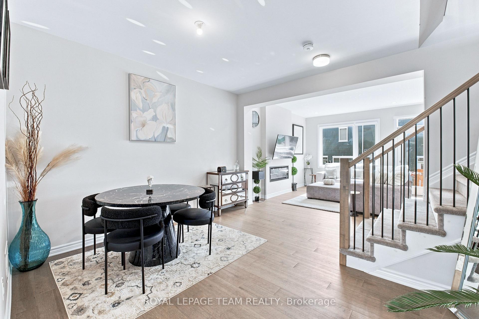 Photo 7 of 4124 Obsidian Street, Ottawa, Barrhaven - Half Moon Bay — HOMEH