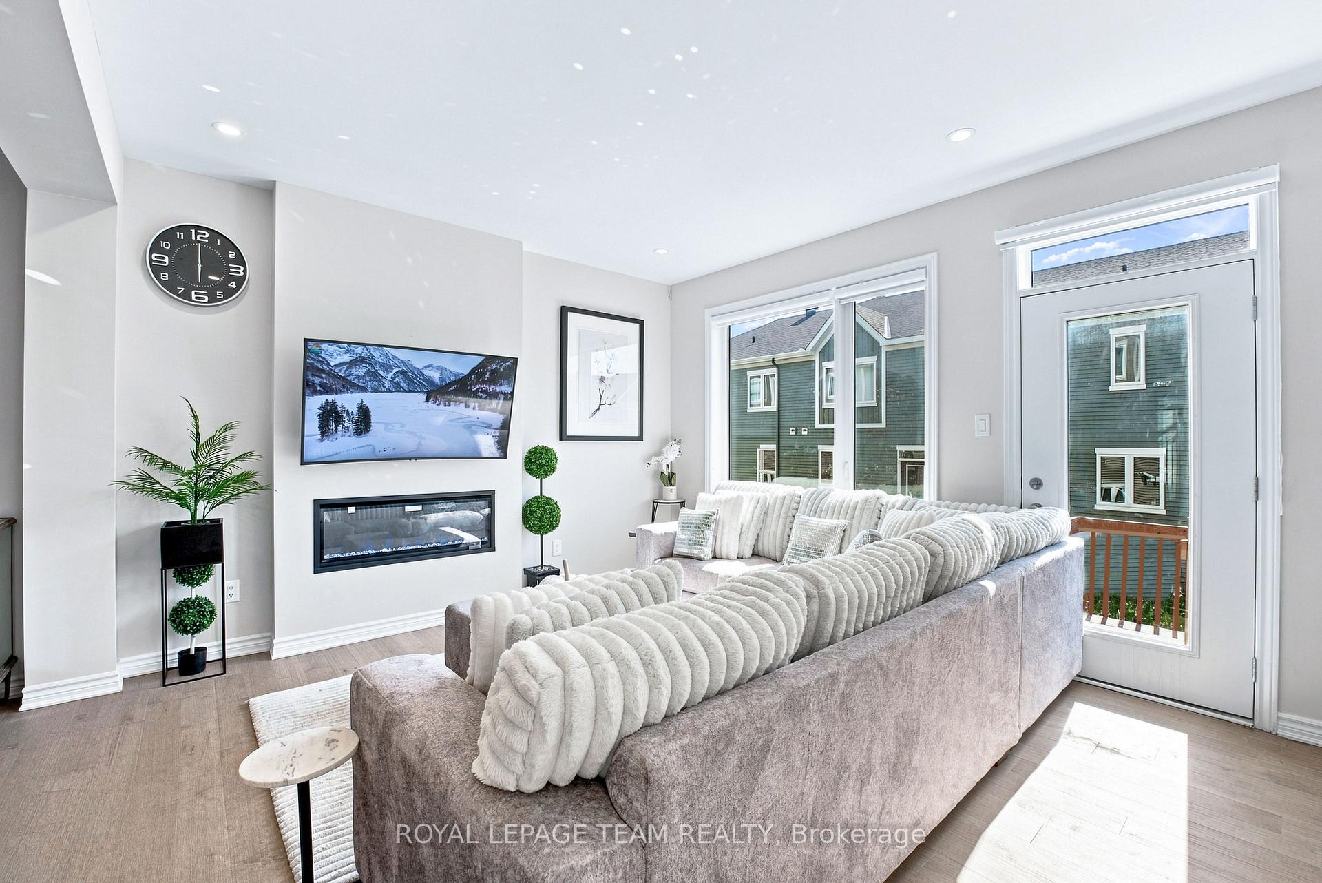 Photo 14 of 4124 Obsidian Street, Ottawa, Barrhaven - Half Moon Bay — HOMEH