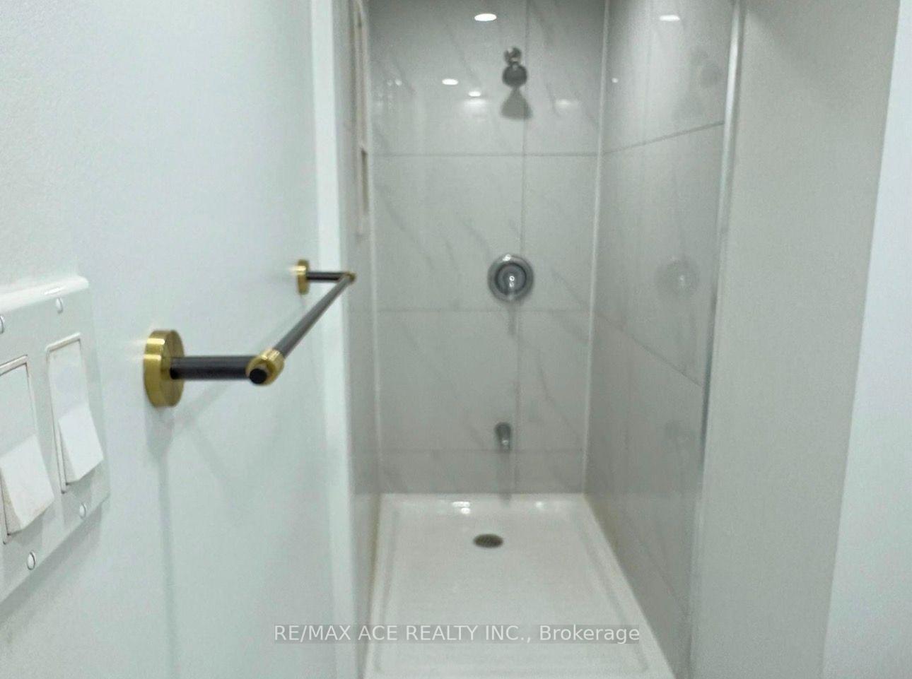Photo 15 of Unit Bsmt, 1851 Parkhurst Crescent, Pickering, Duffin Heights — HOMEH