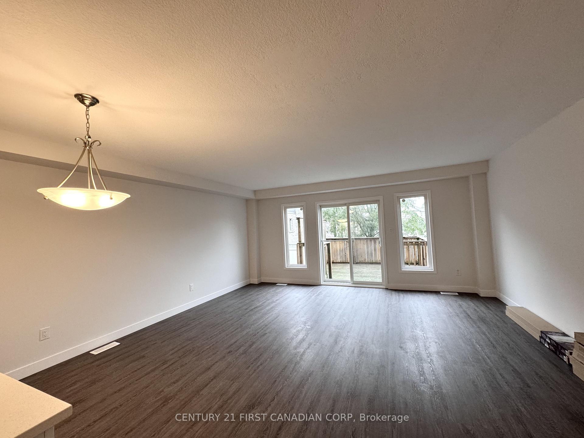 Photo 7 of Unit 45, 3188 Singleton Avenue, London, South W — HOMEH