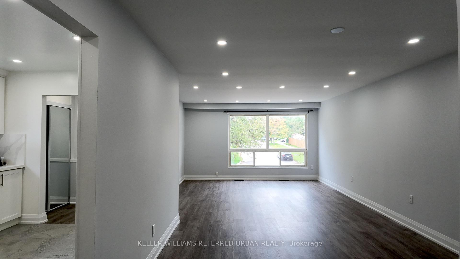 Photo 14 of 36 Yucatan Road, North York, Pleasant View — HOMEH
