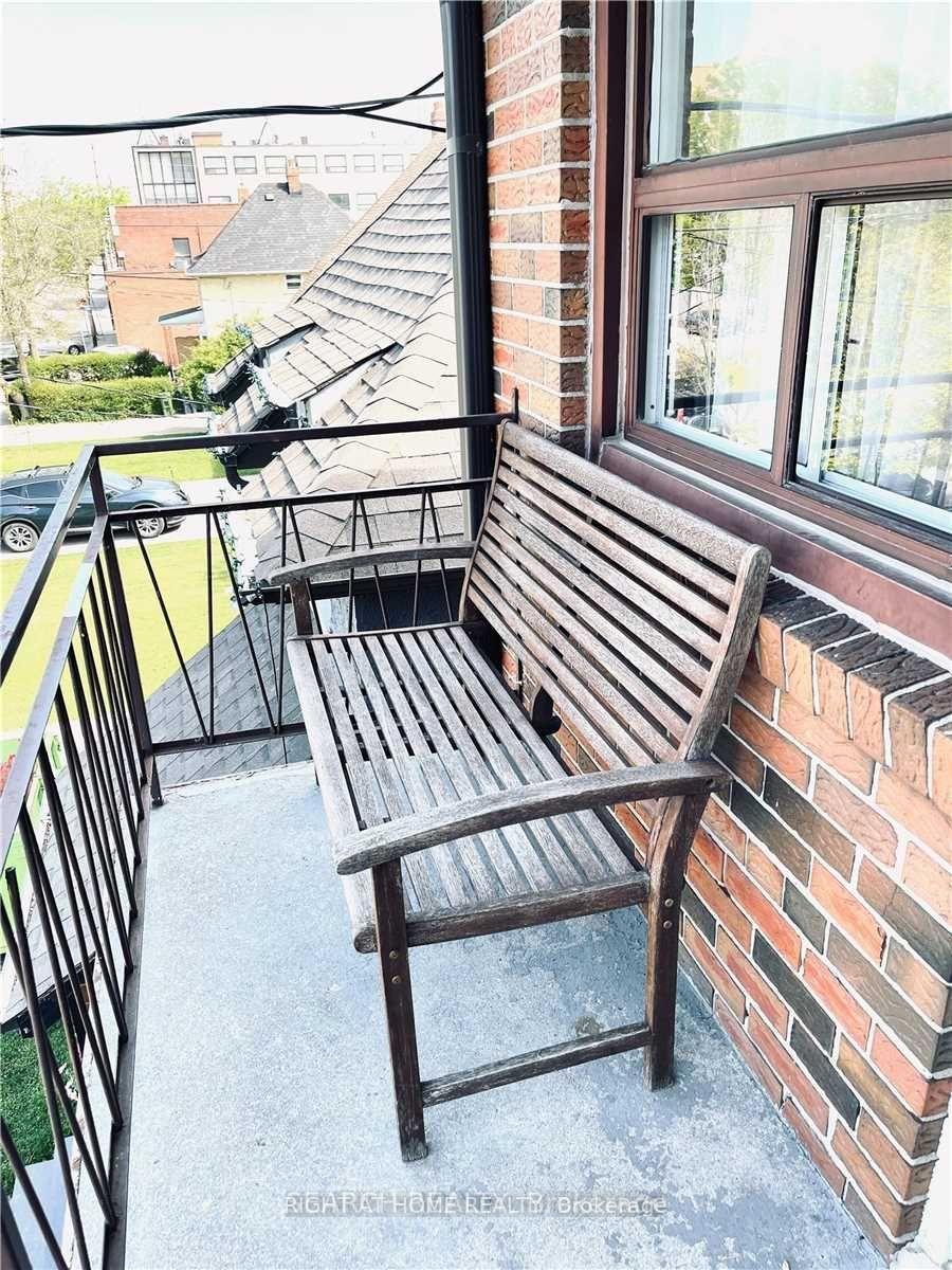 Photo 19 of Unit 3, 115 Eighth Street, Etobicoke, New Toronto — HOMEH